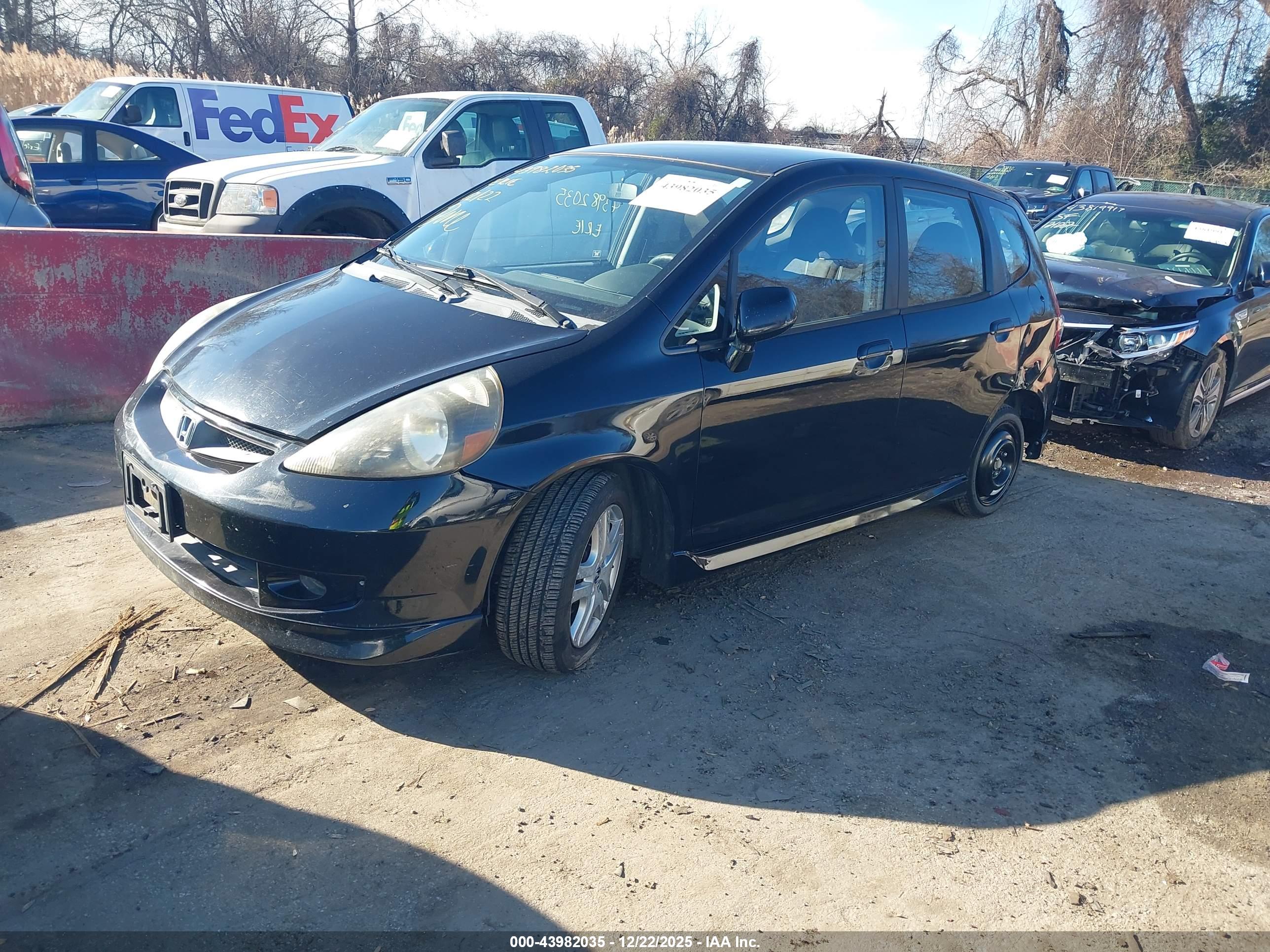 HONDA FIT image 2