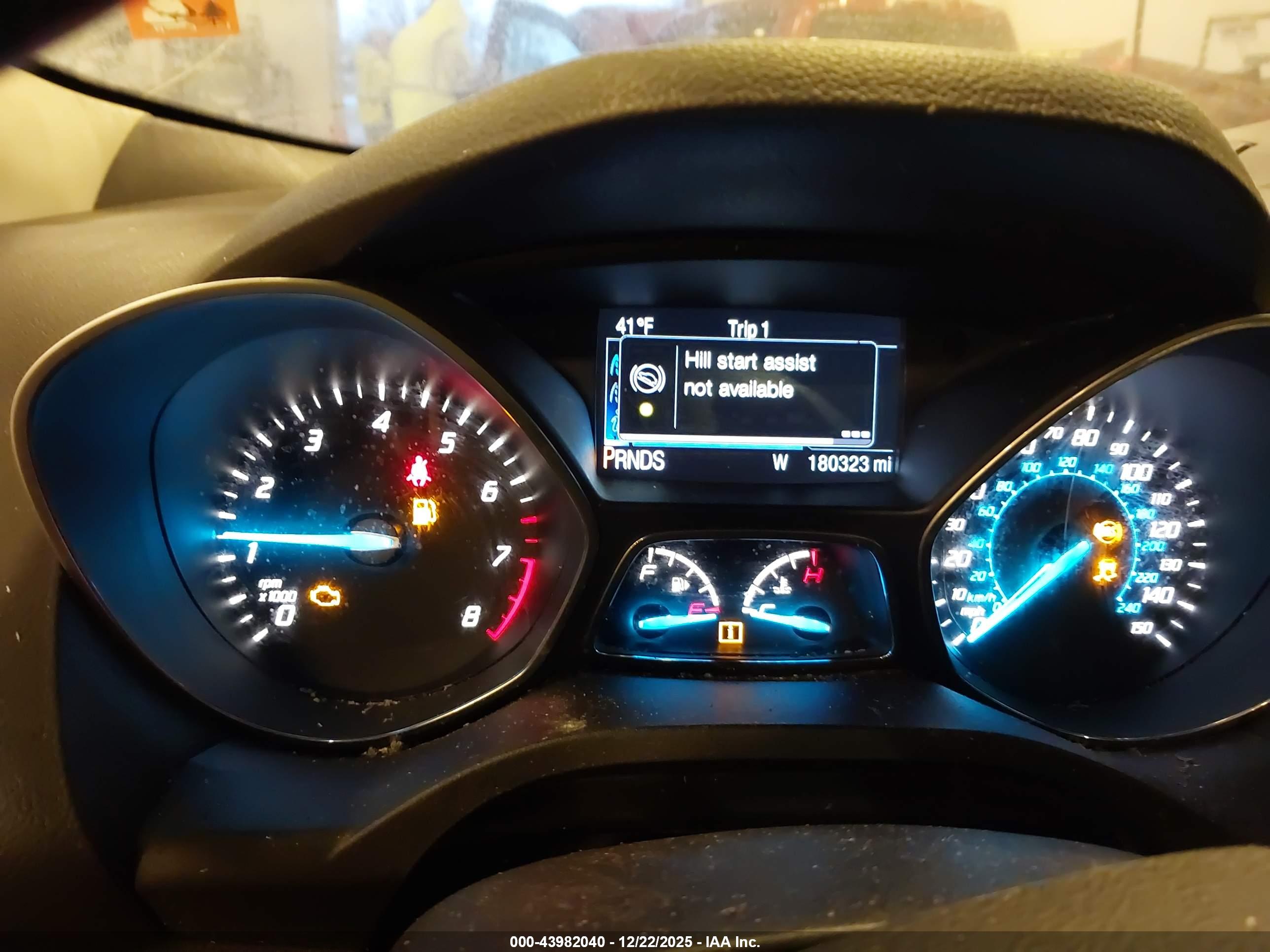 FORD ESCAPE image 7