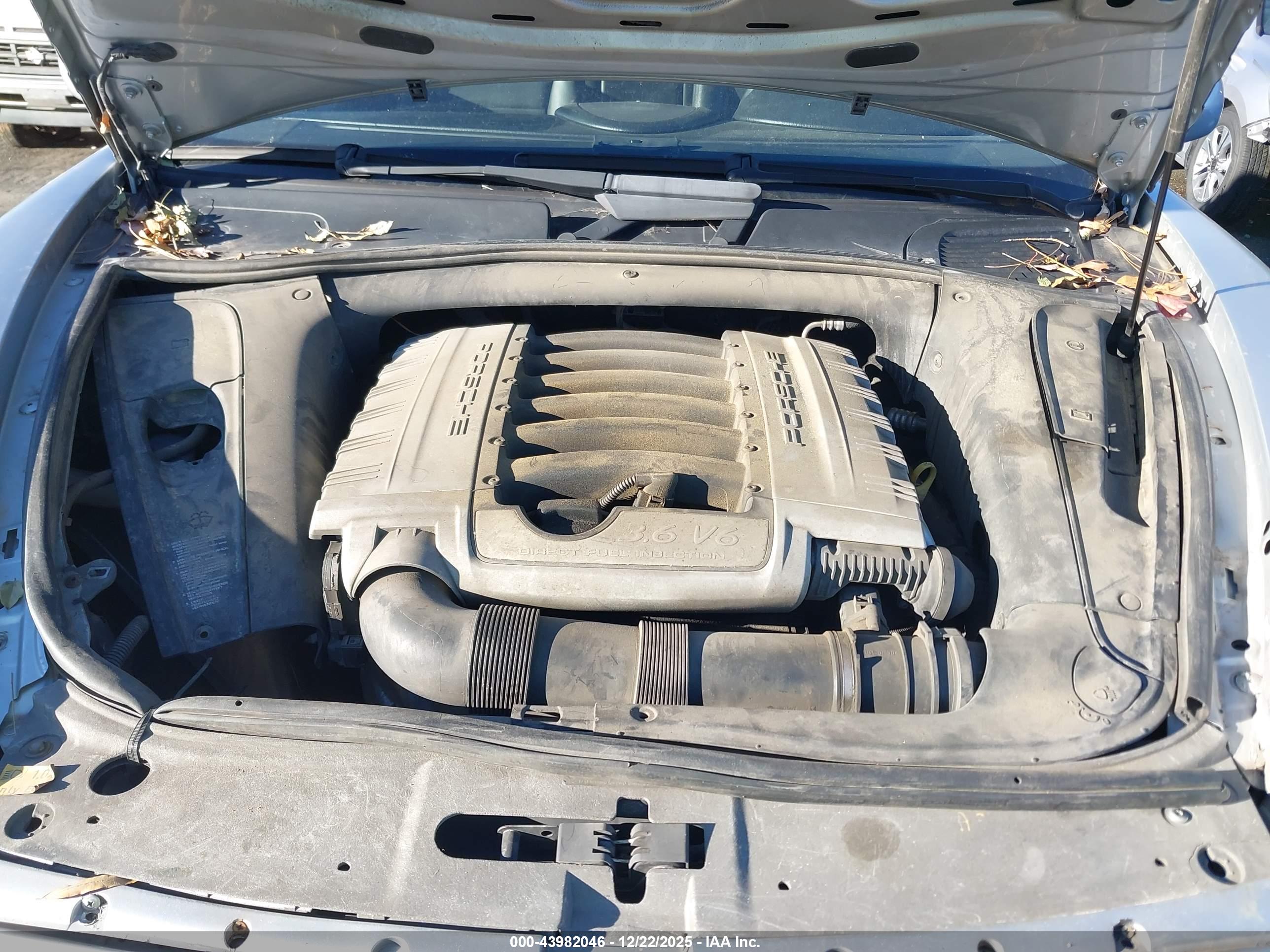 PORSCHE CAYENNE image 10