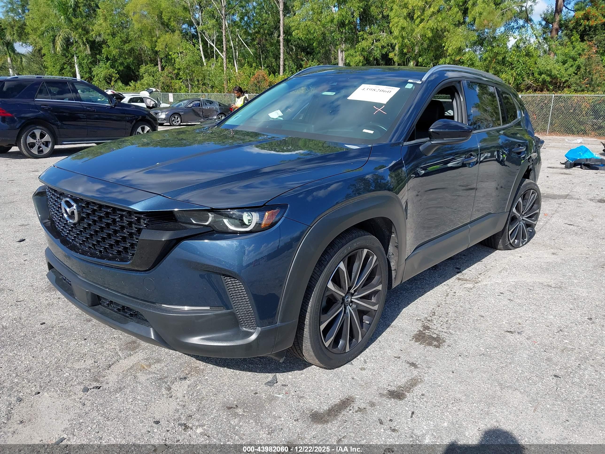 MAZDA CX-50 image 2