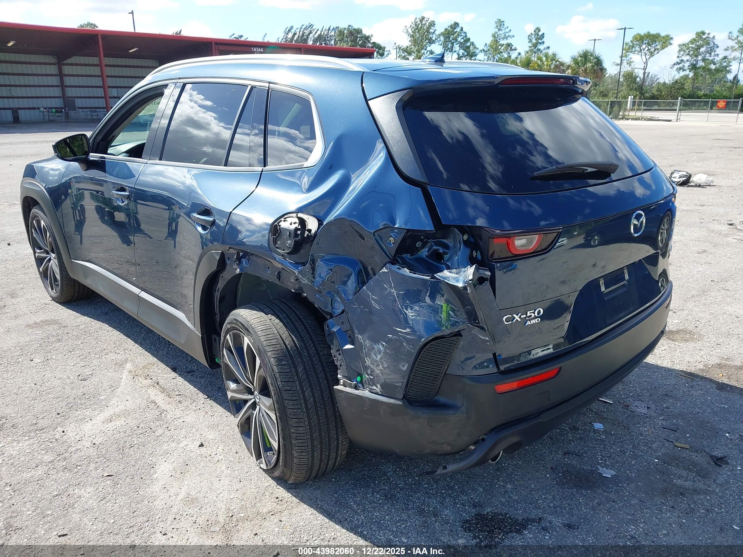 MAZDA CX-50 image 3