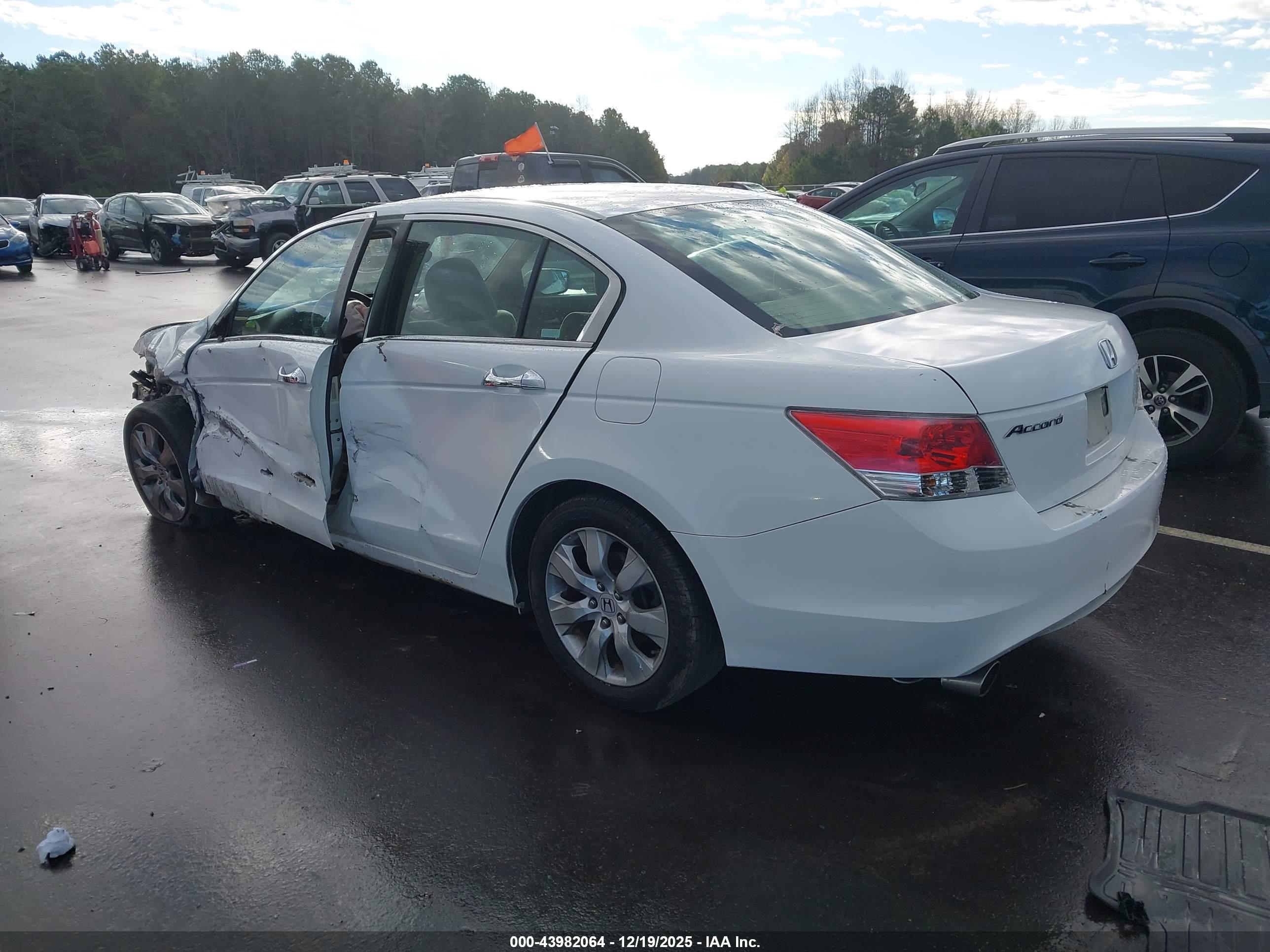 HONDA ACCORD image 3