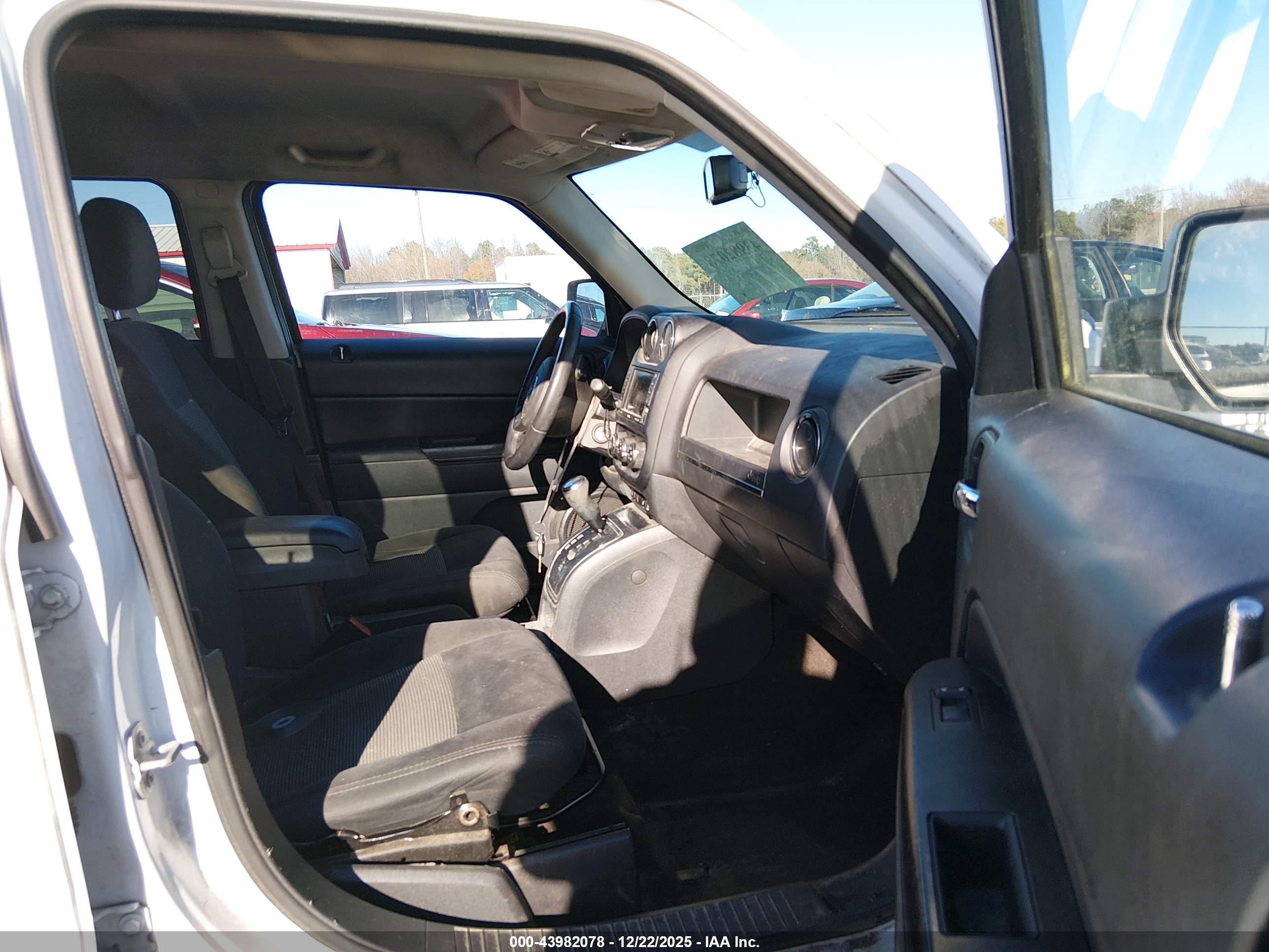 JEEP PATRIOT image 5