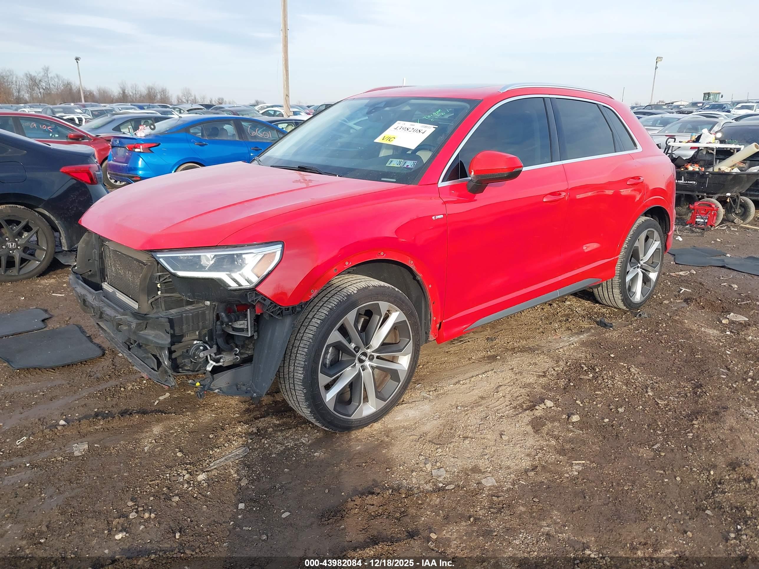 AUDI Q3 image 2