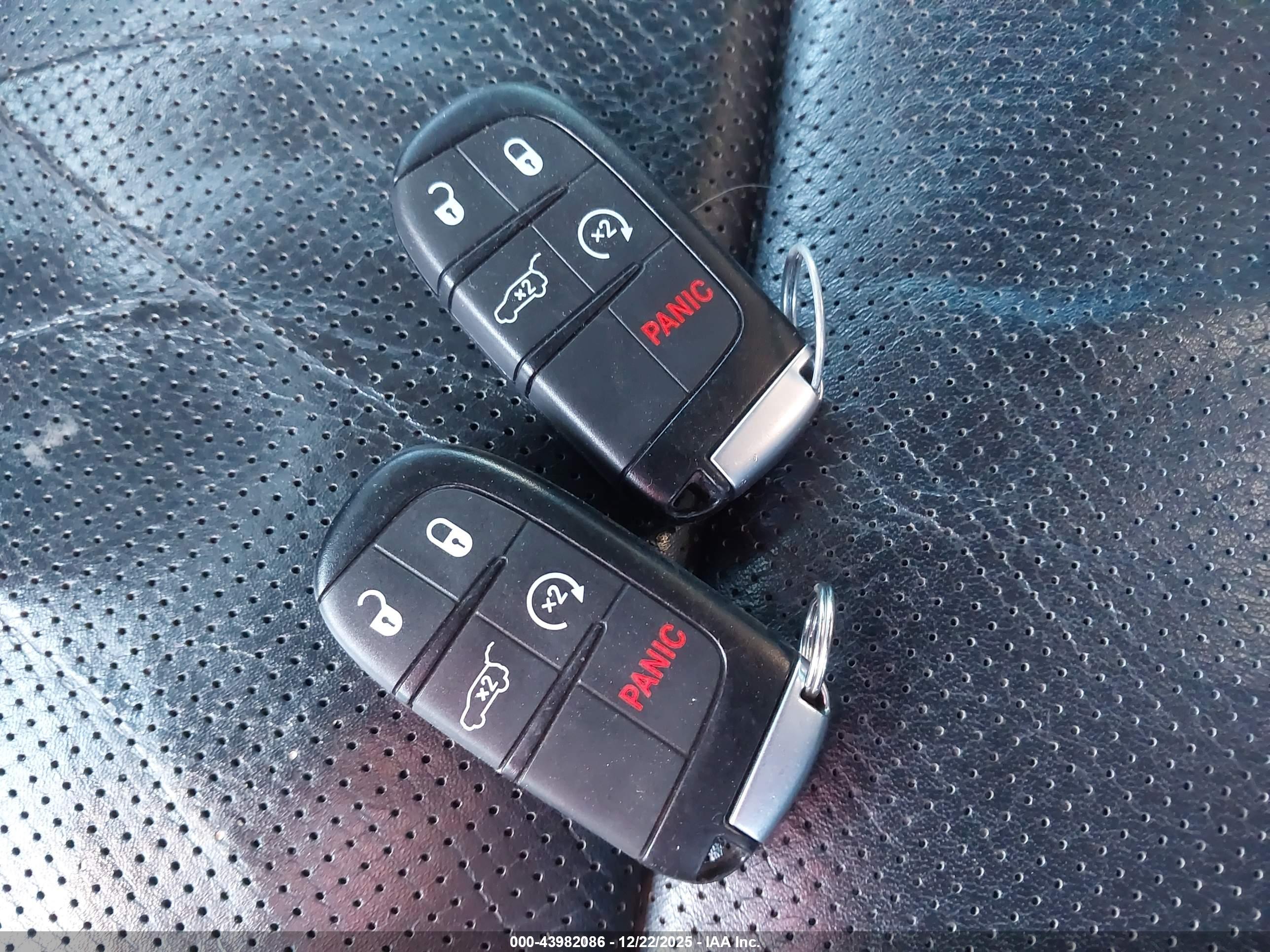 JEEP GRAND image 11