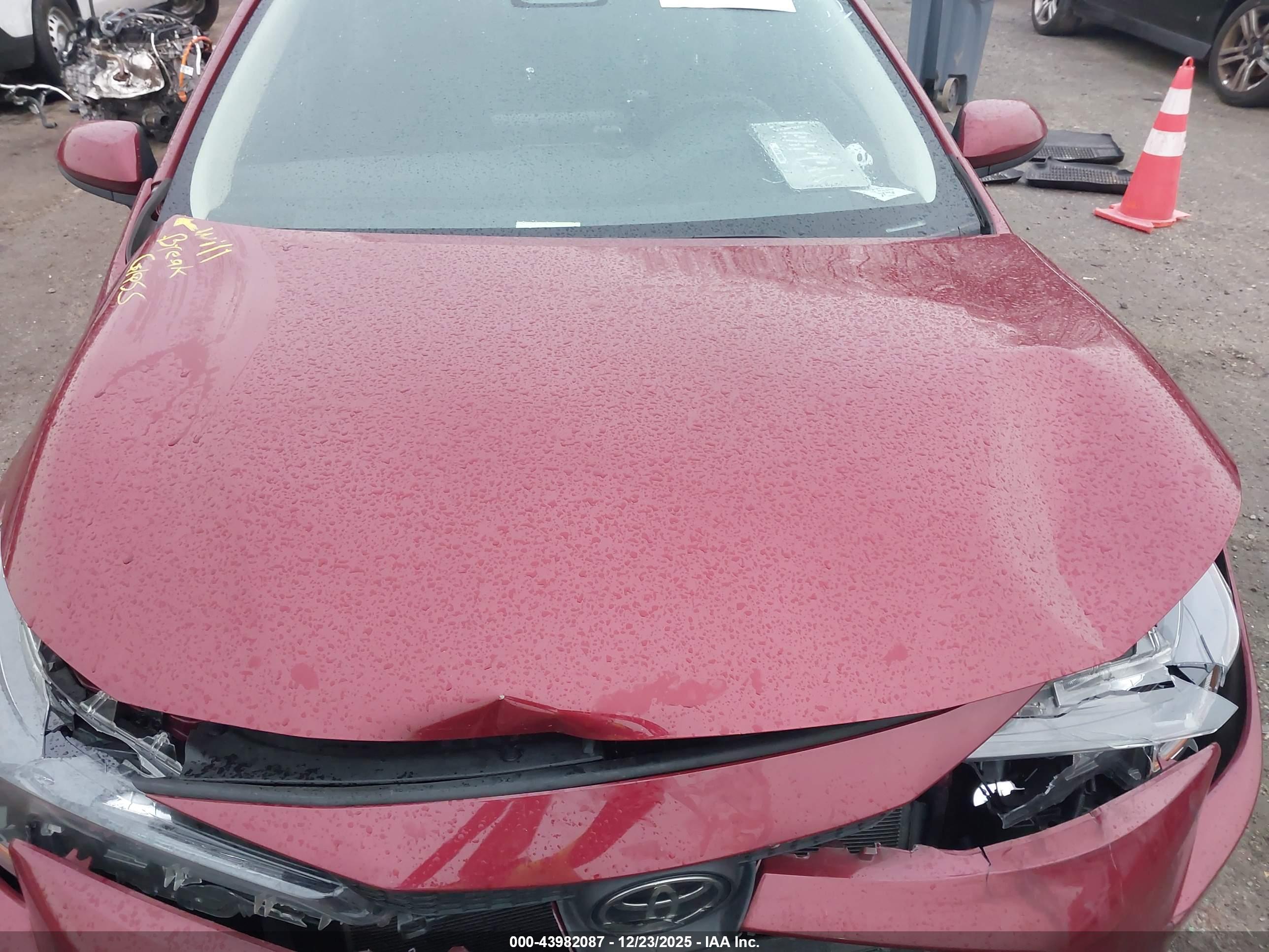TOYOTA COROLLA image 10