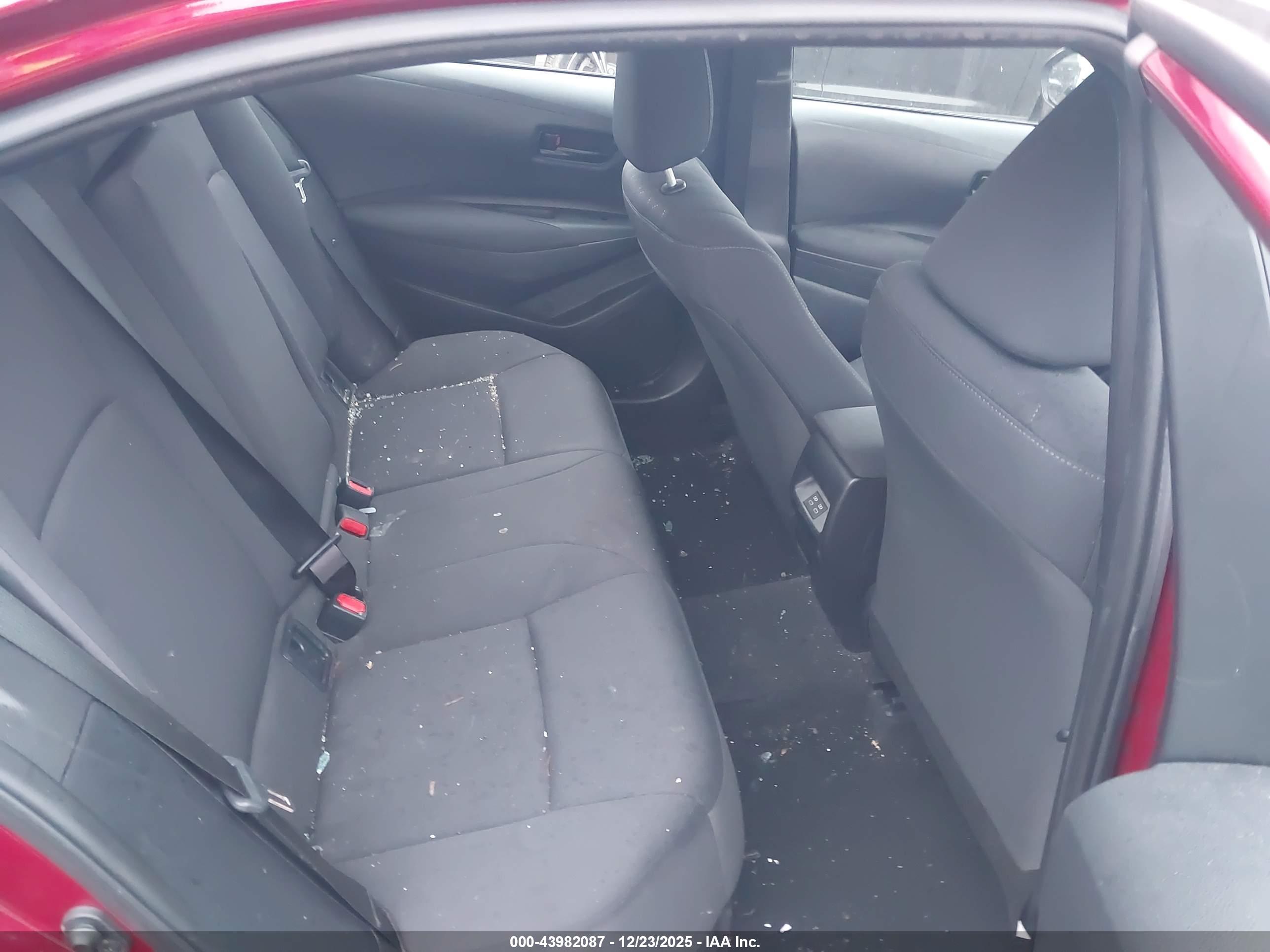 TOYOTA COROLLA image 8