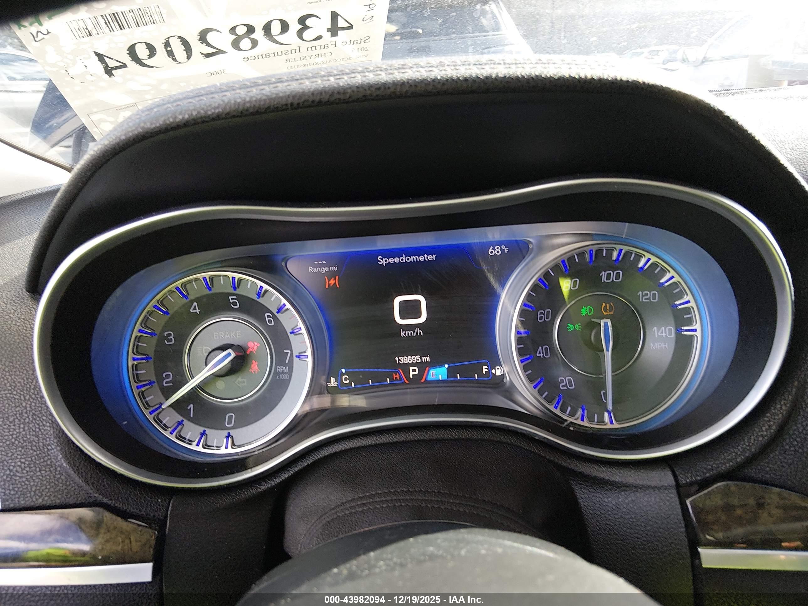 CHRYSLER 300C image 7