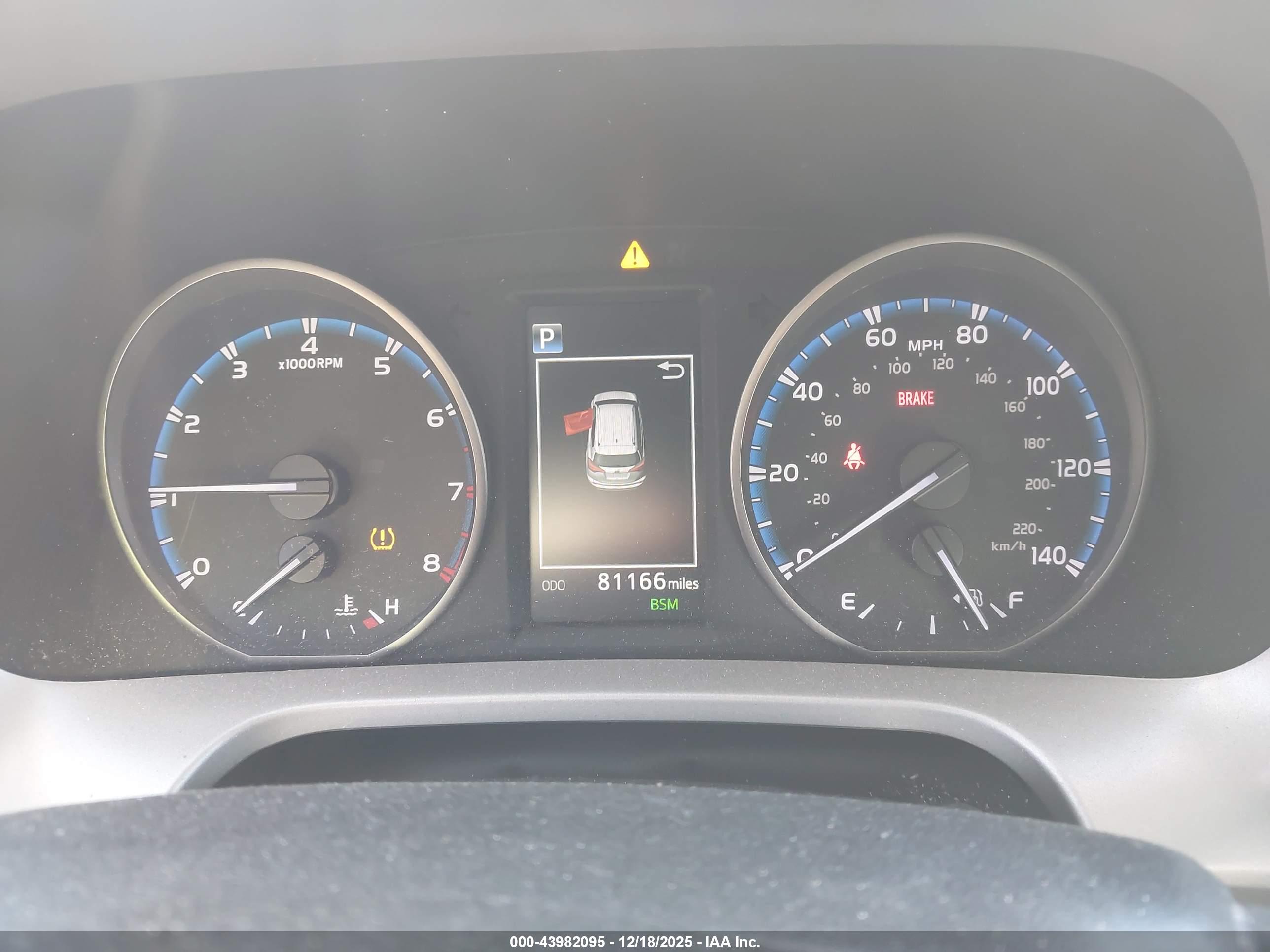 TOYOTA RAV4 image 7