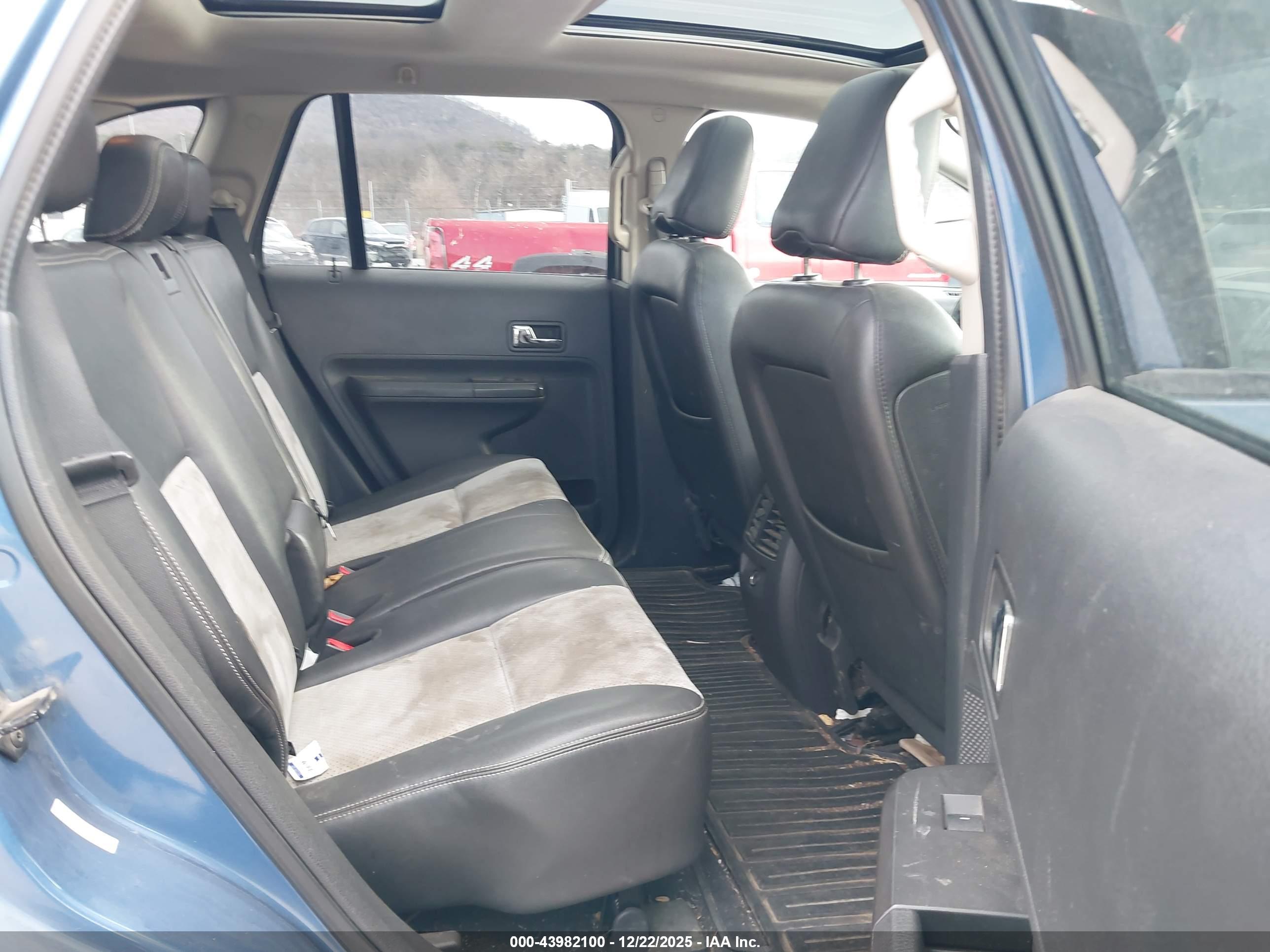FORD EDGE image 8