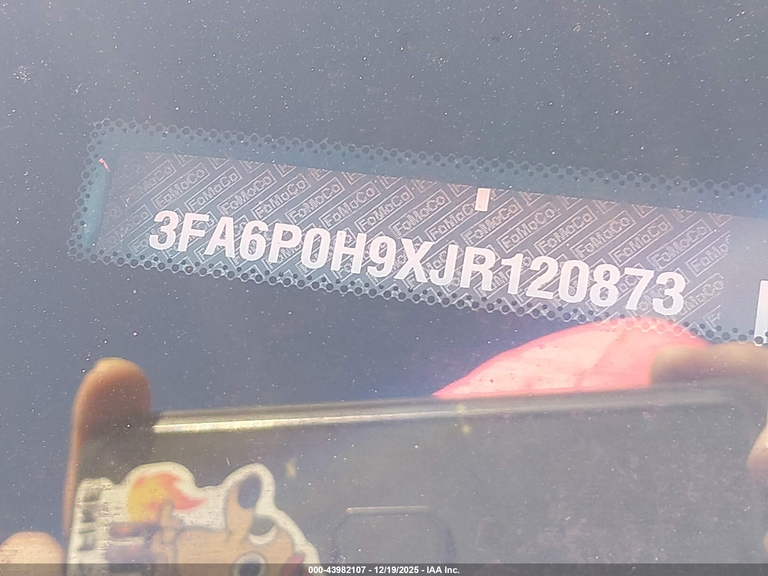 FORD FUSION image 9