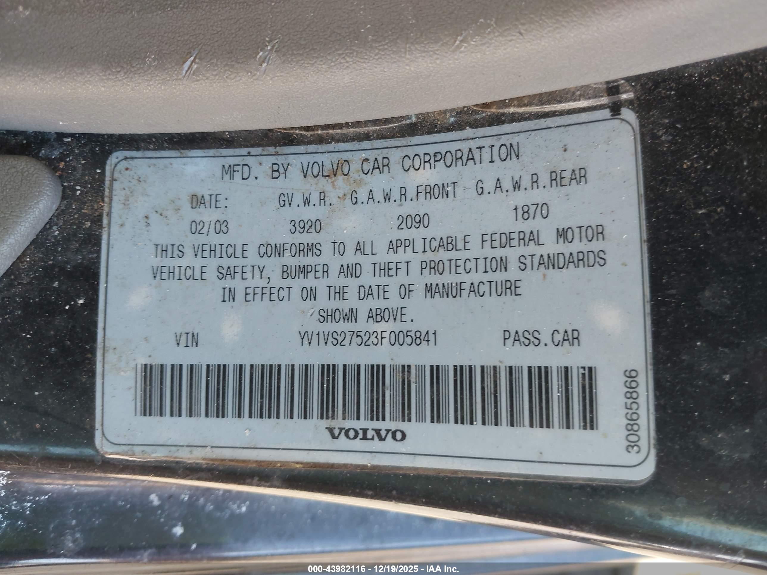 VOLVO S40 image 9