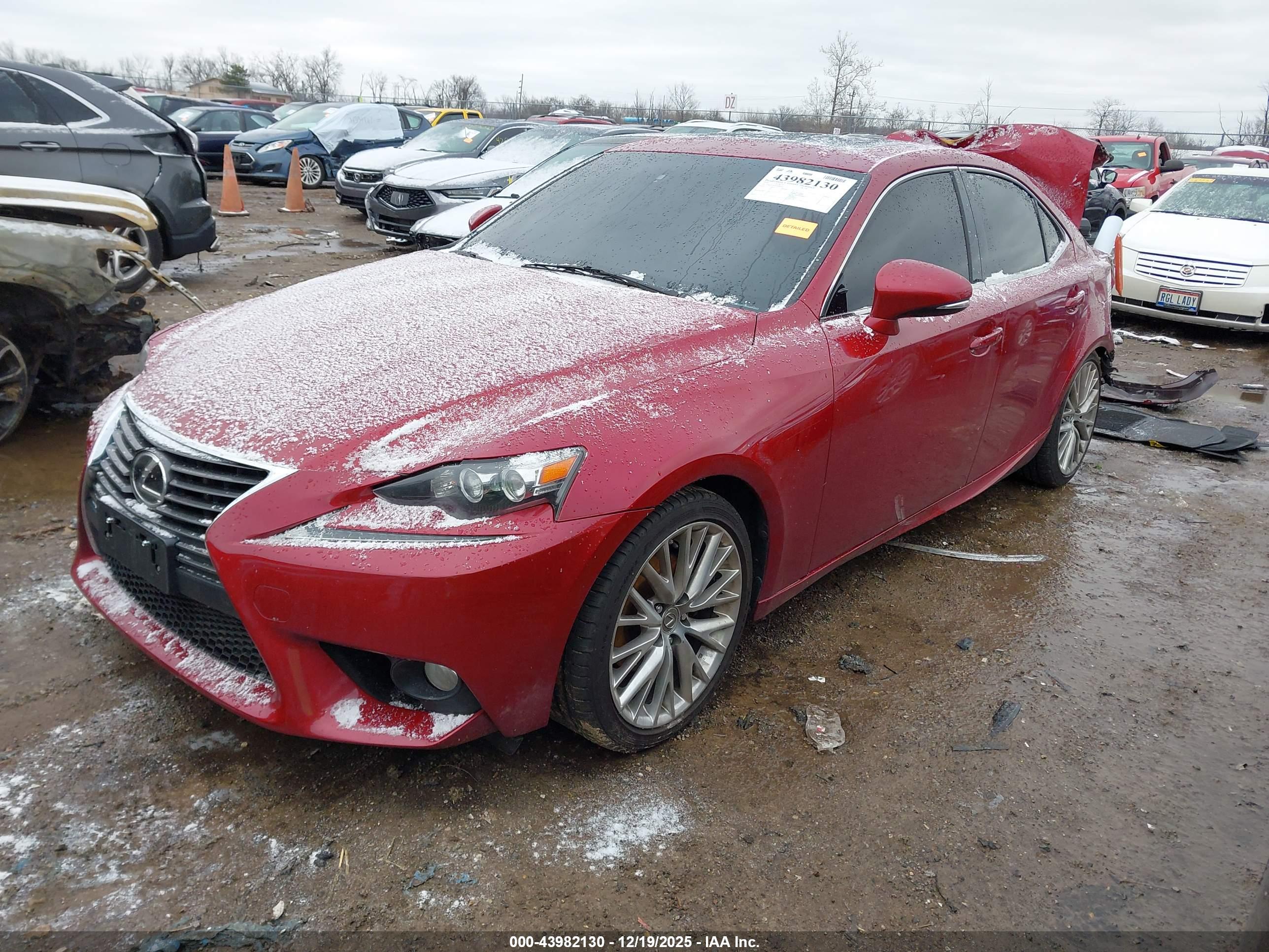 LEXUS IS image 2