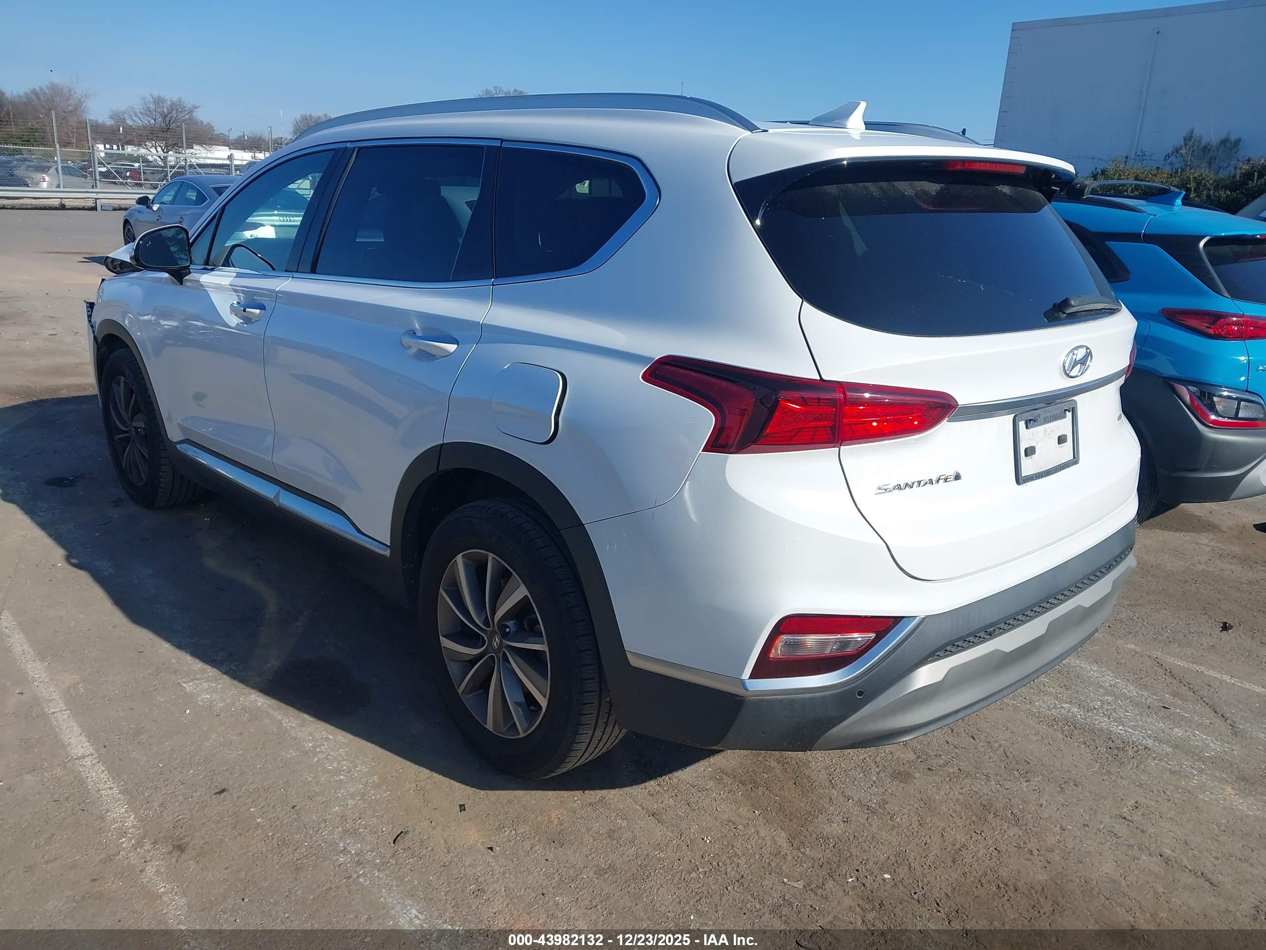 HYUNDAI SANTA image 3