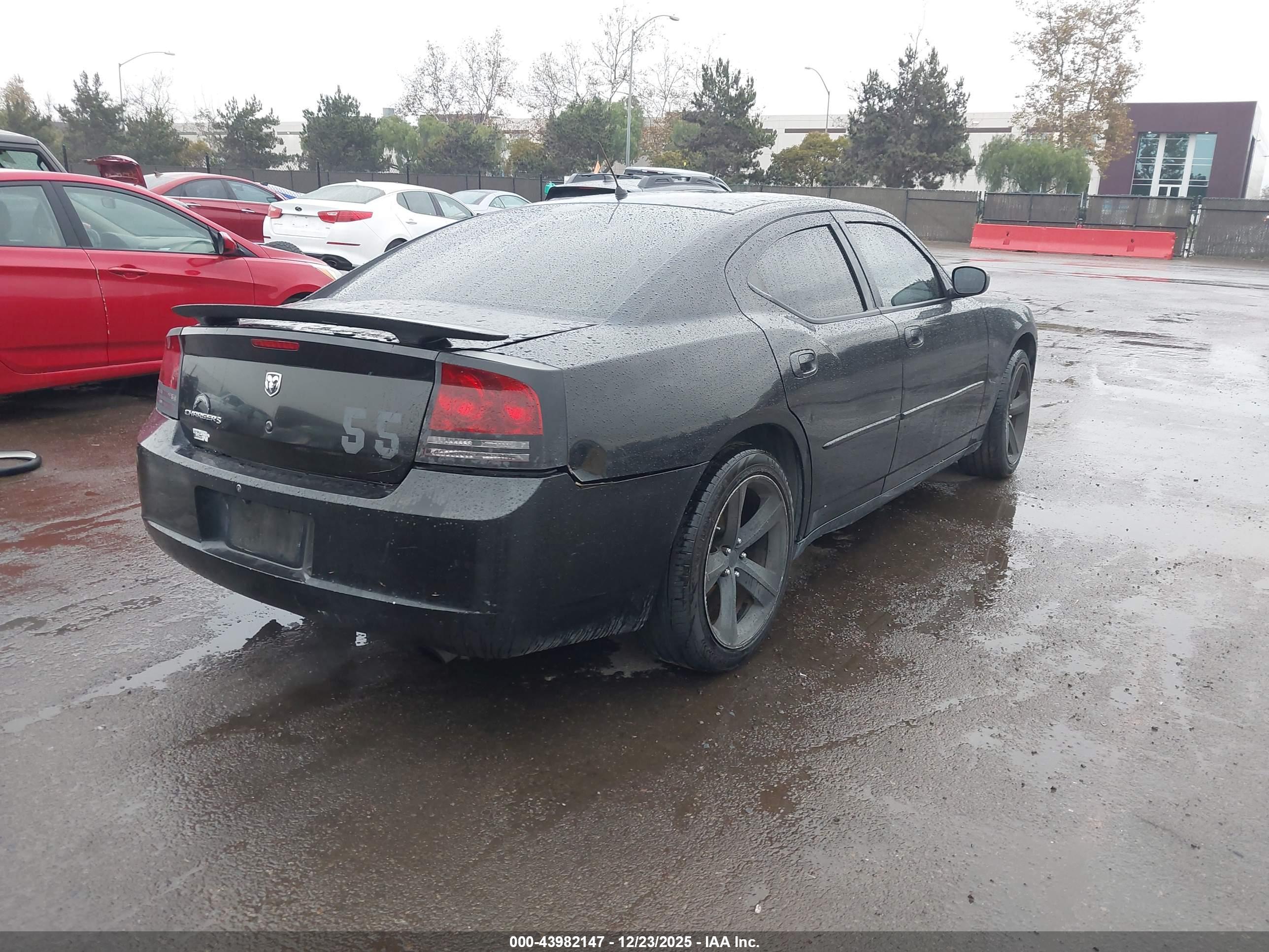 DODGE CHARGER image 4