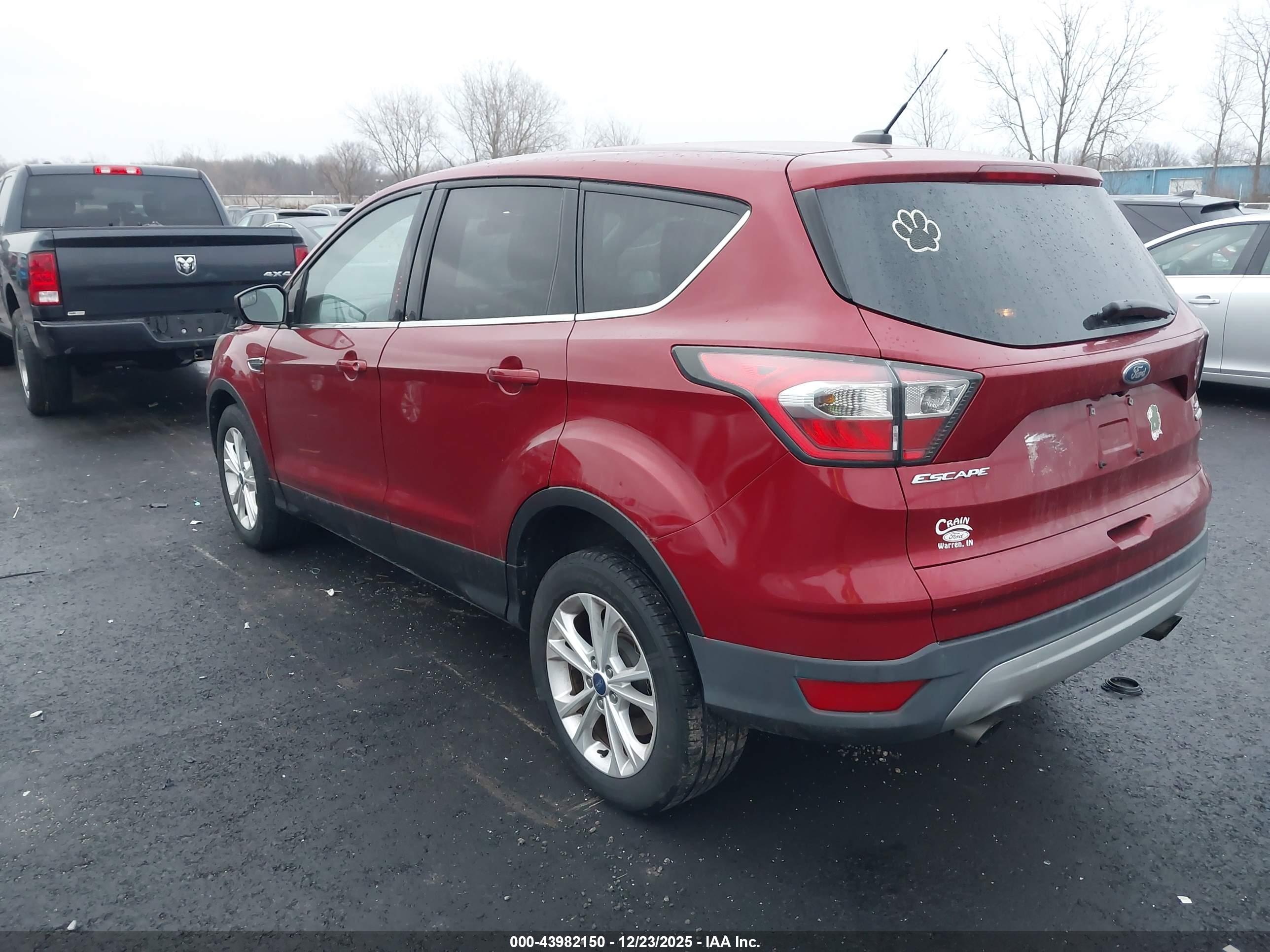 FORD ESCAPE image 3