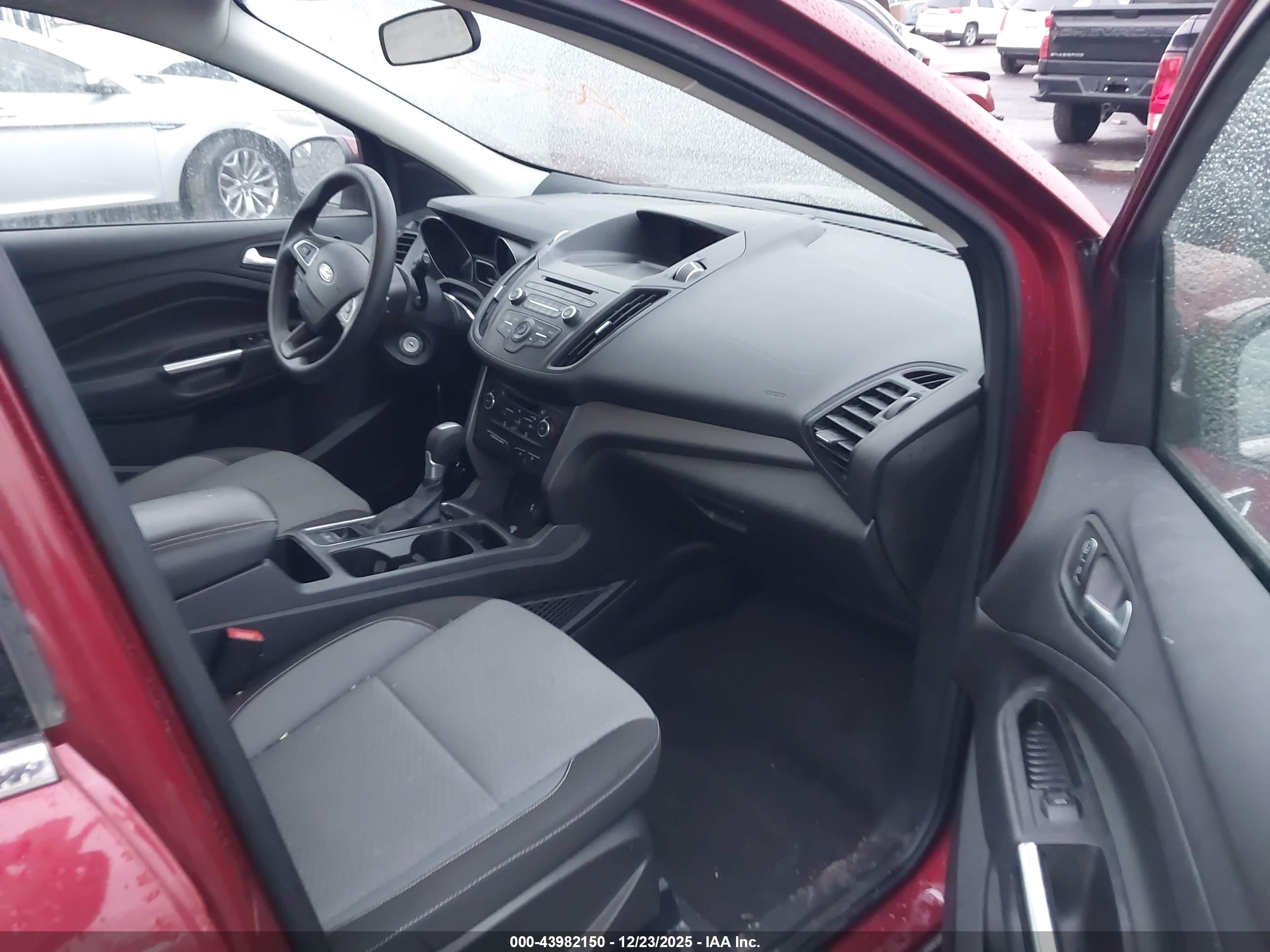 FORD ESCAPE image 5