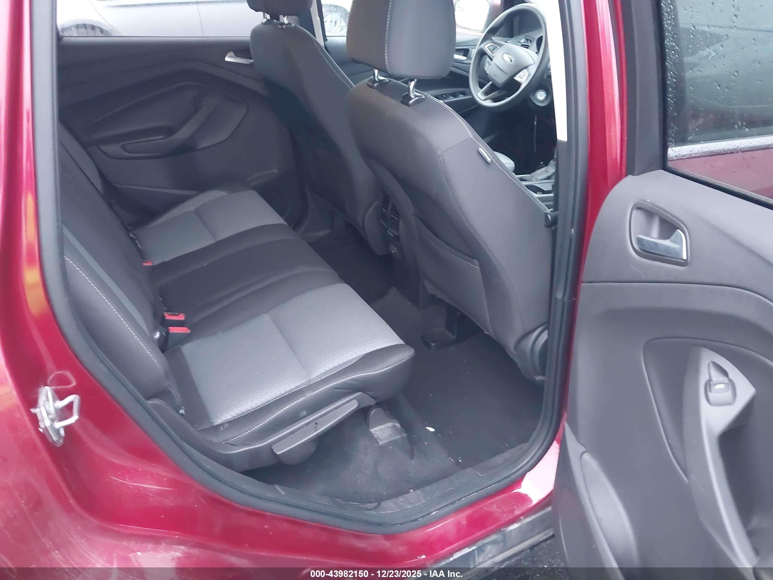 FORD ESCAPE image 8