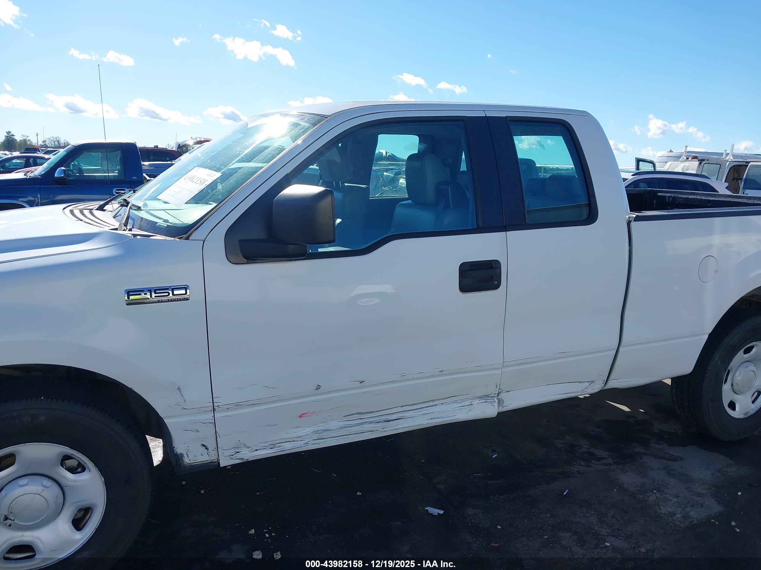 FORD F-150 image 6