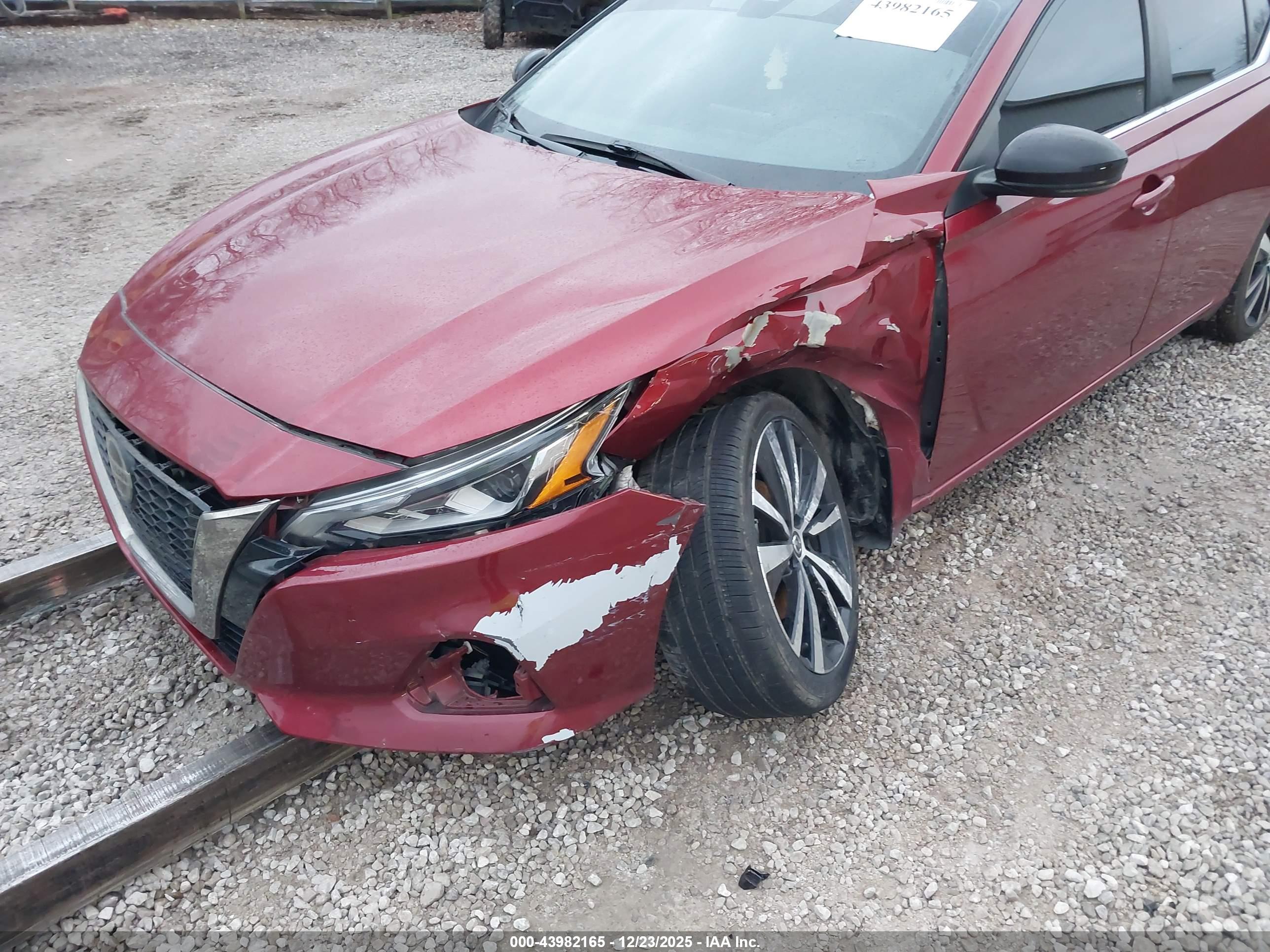 NISSAN ALTIMA image 6