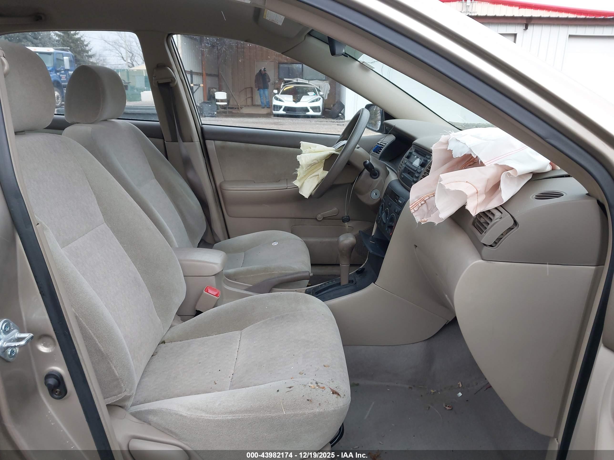 TOYOTA COROLLA image 5
