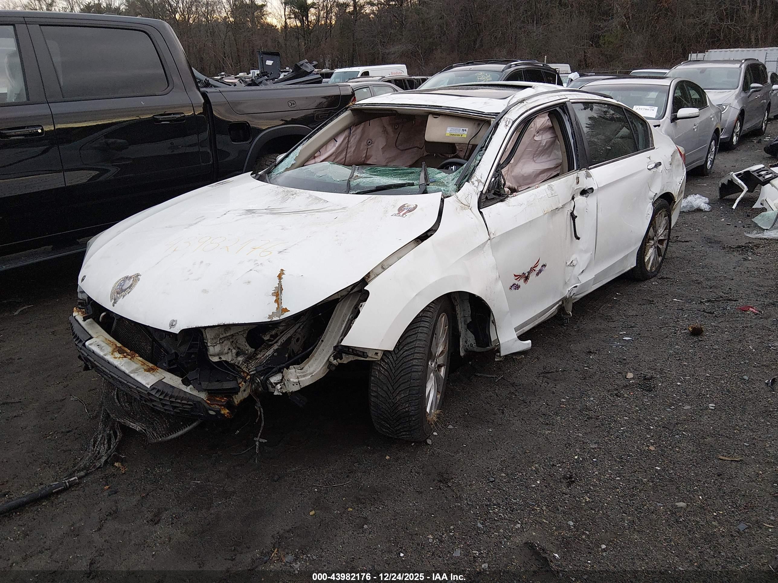 HONDA ACCORD image 2