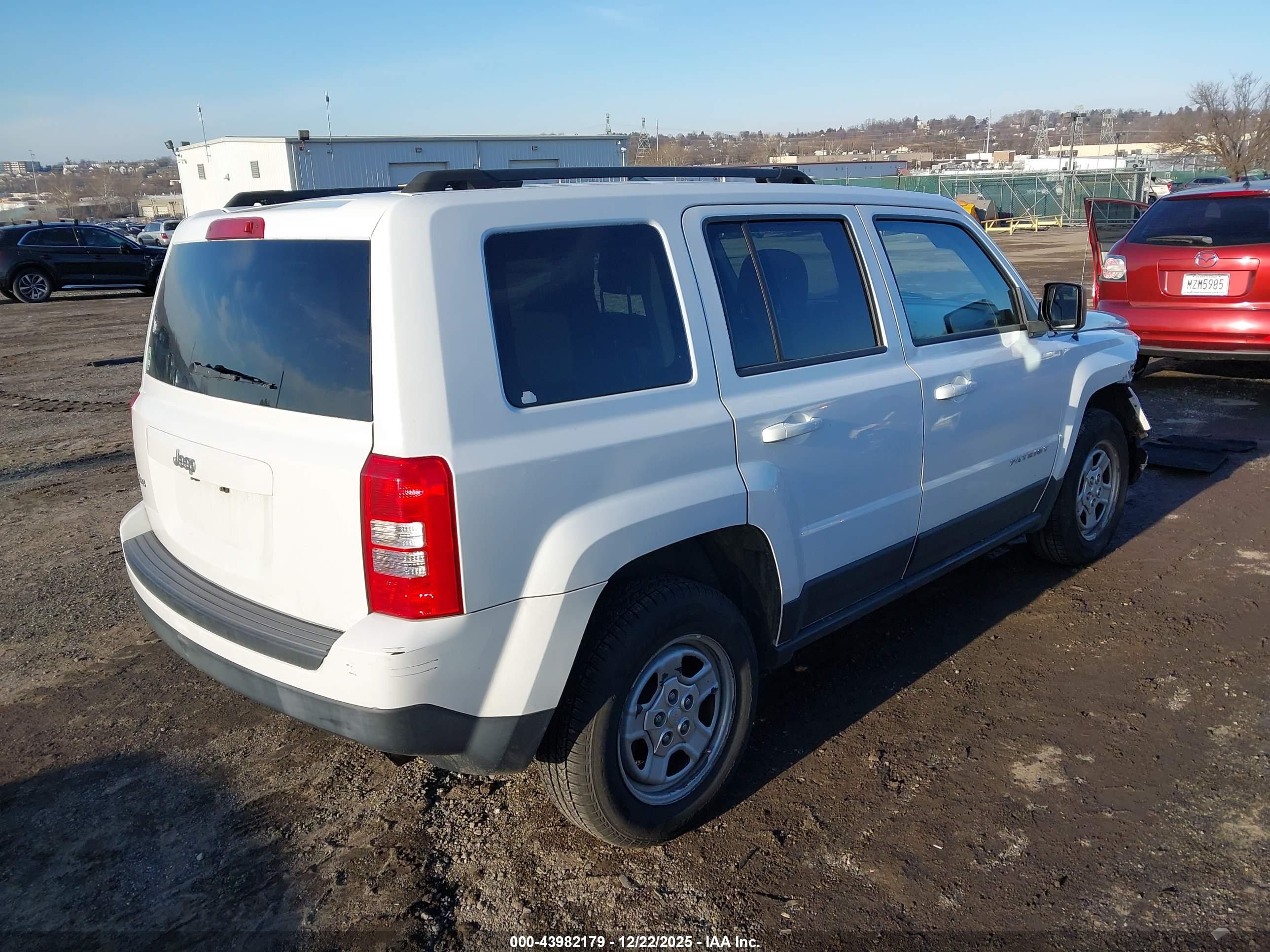 JEEP PATRIOT image 4