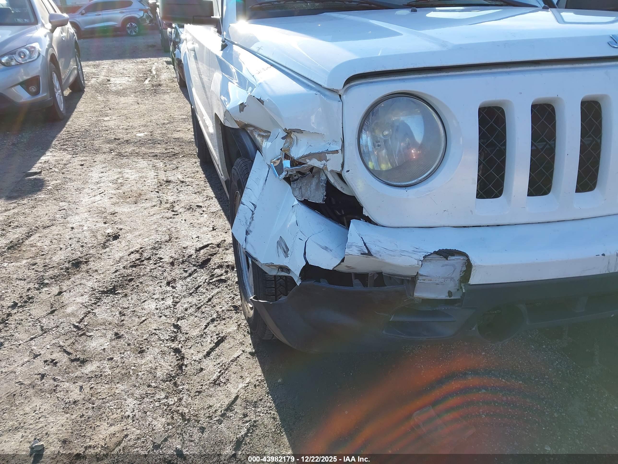 JEEP PATRIOT image 6