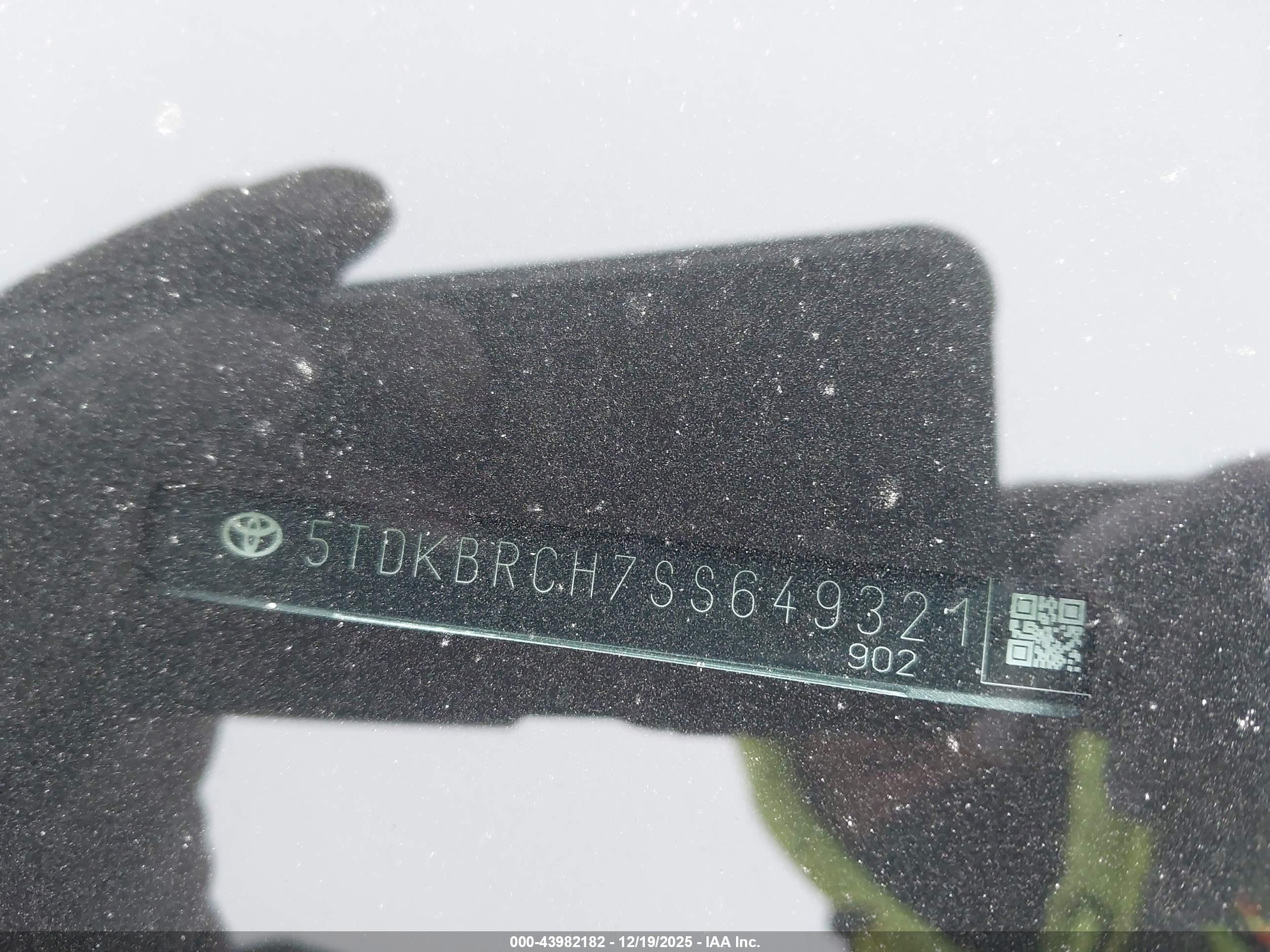 TOYOTA HIGHLANDER image 9