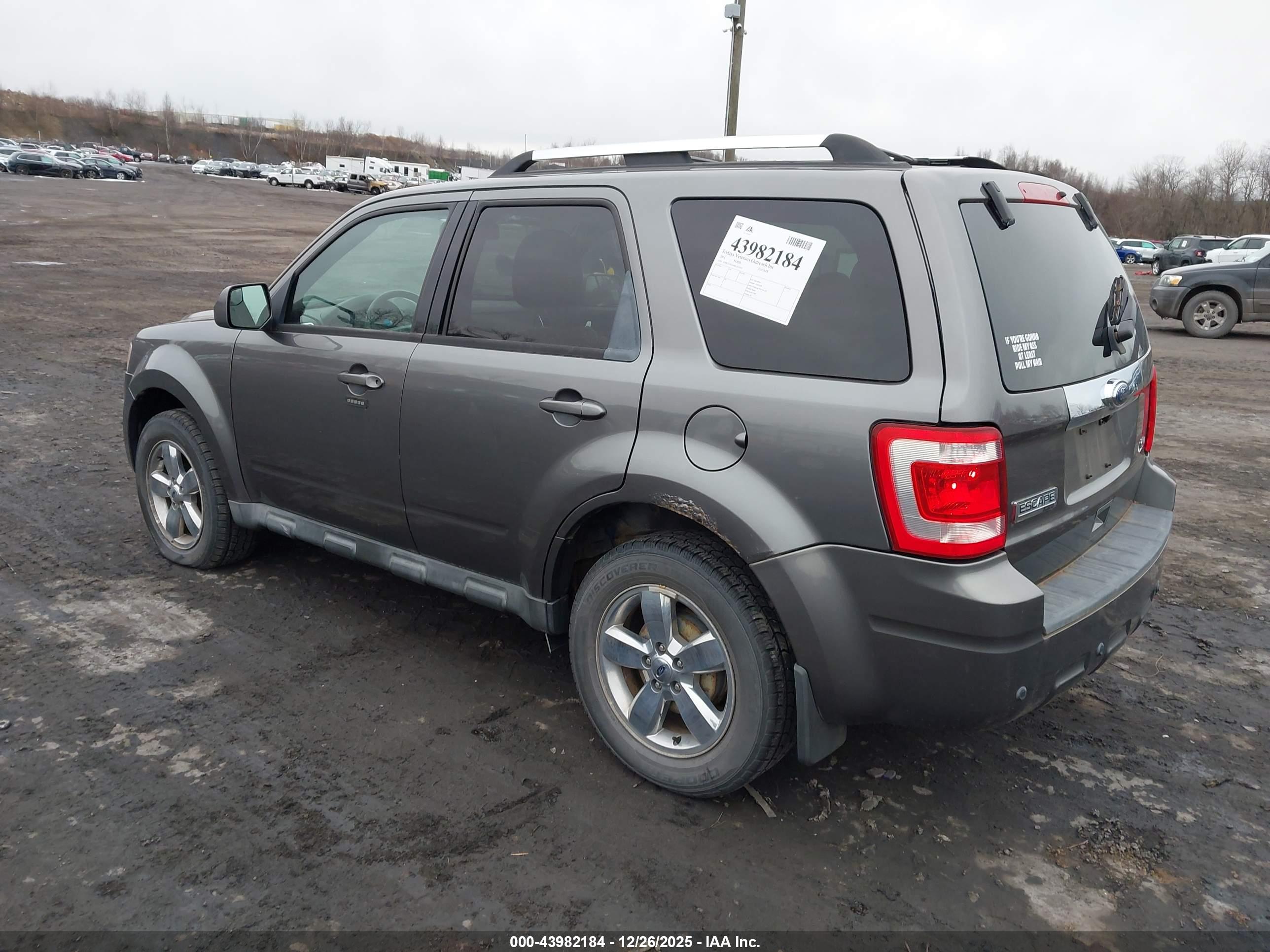 FORD ESCAPE image 3