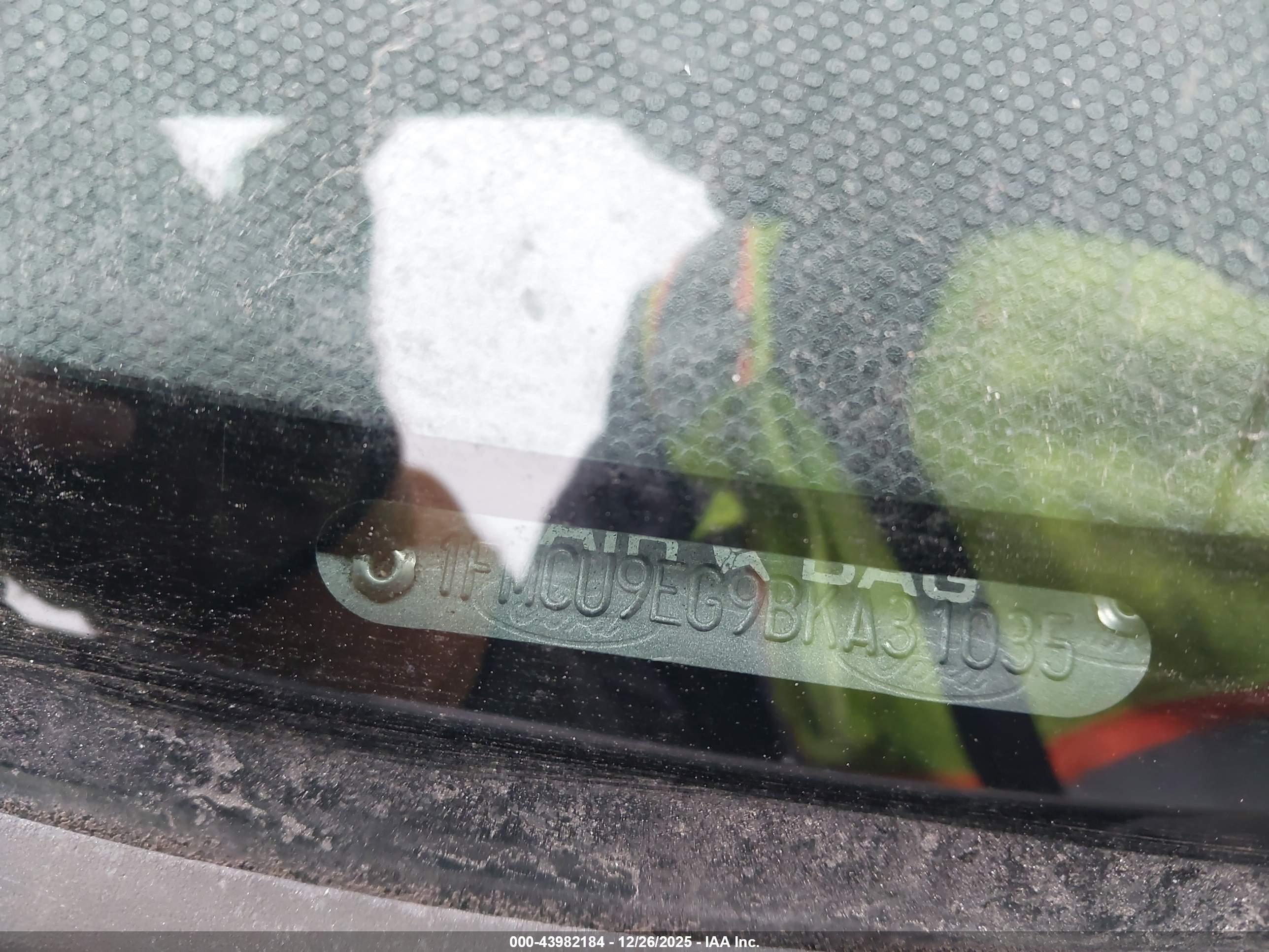 FORD ESCAPE image 9