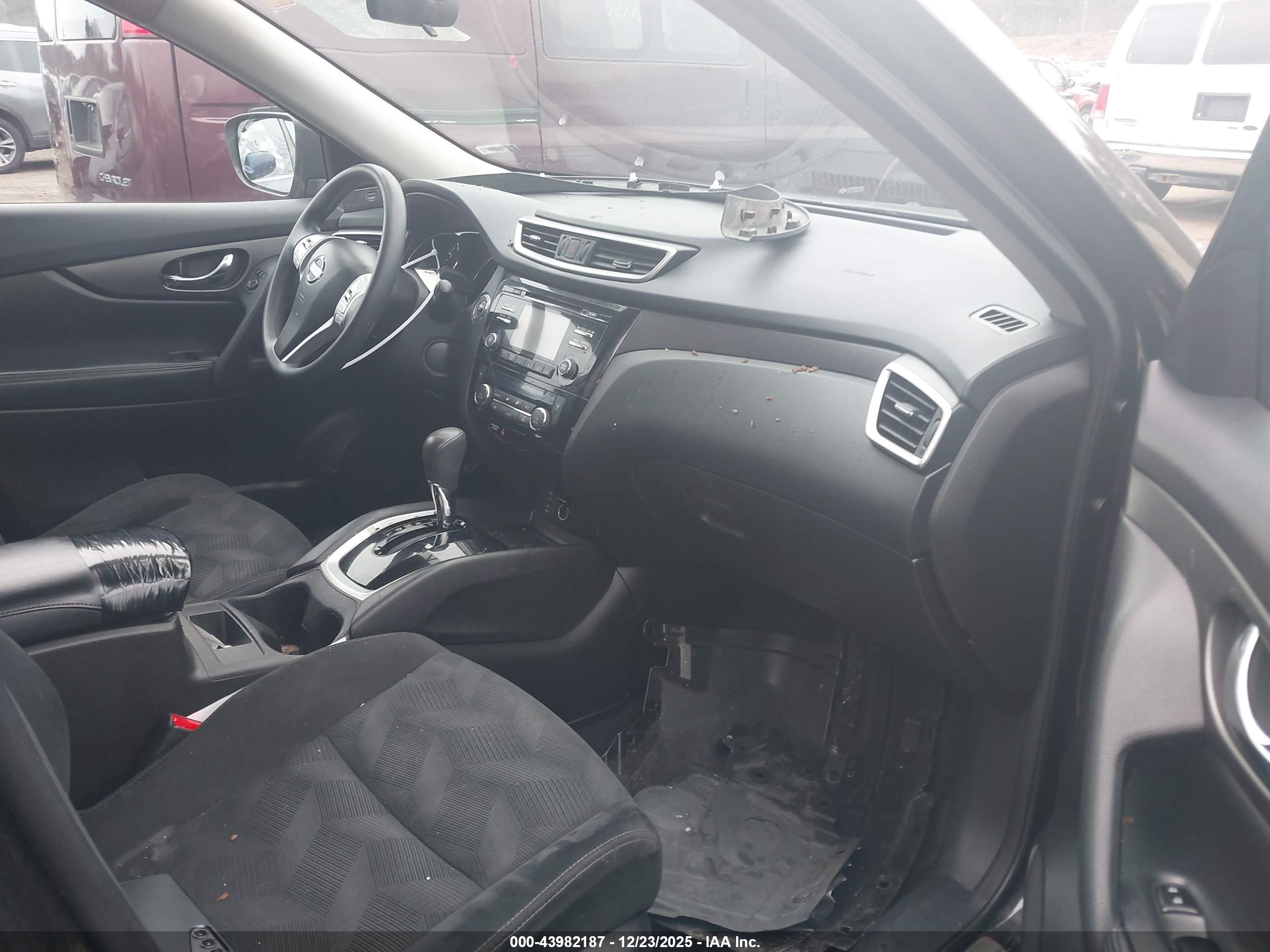 NISSAN ROGUE image 5