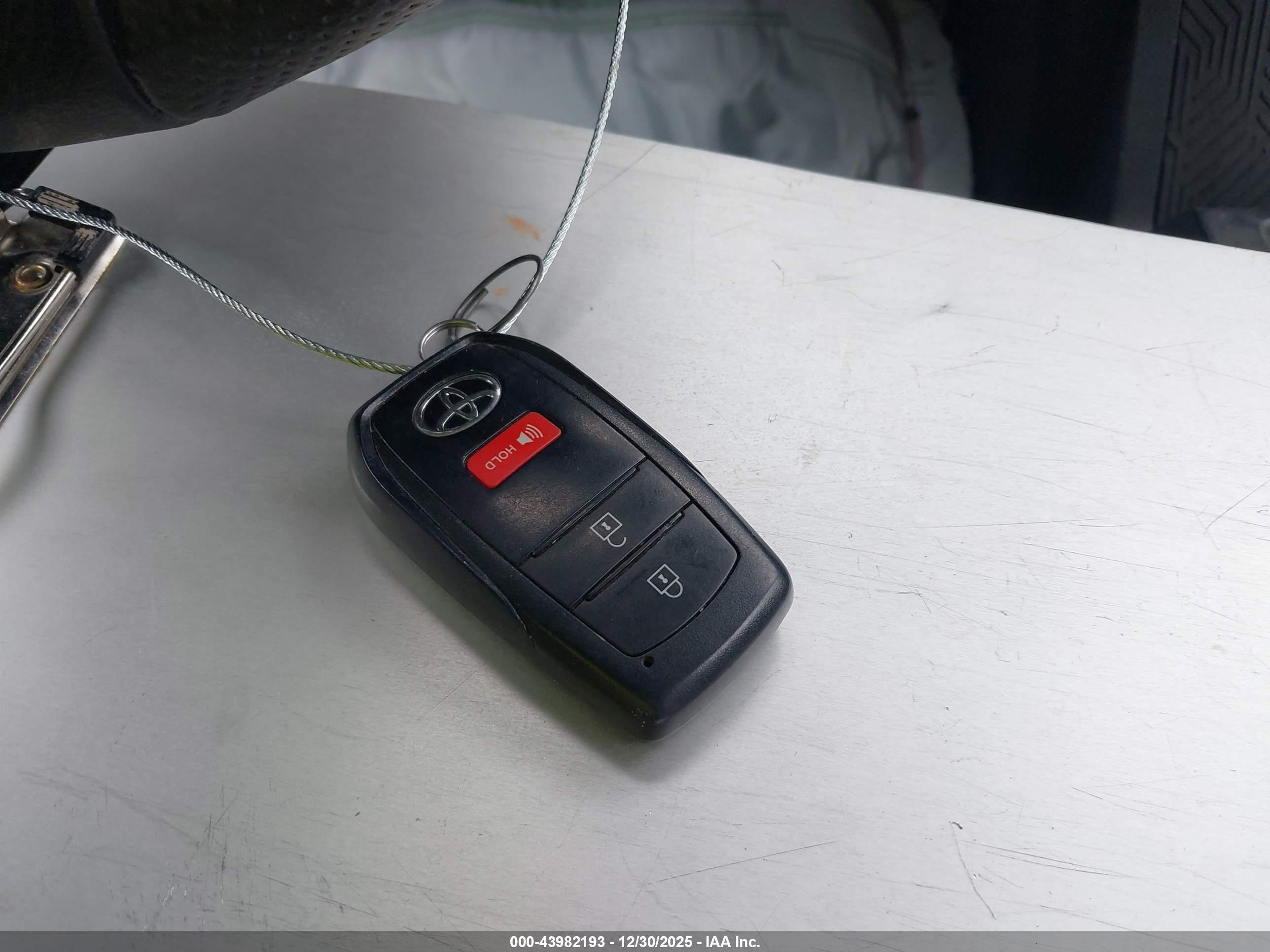 TOYOTA TACOMA image 11