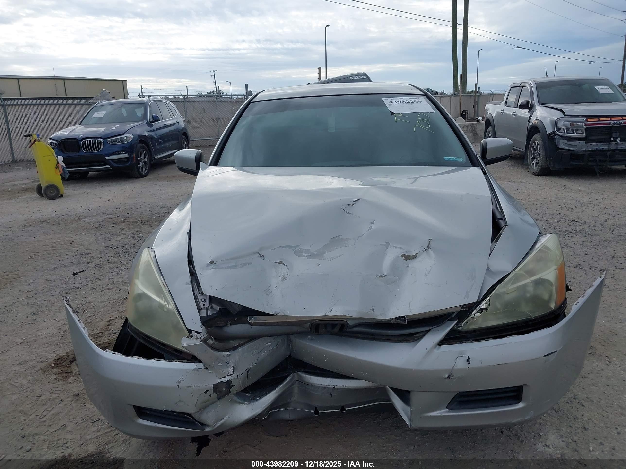 HONDA ACCORD image 6