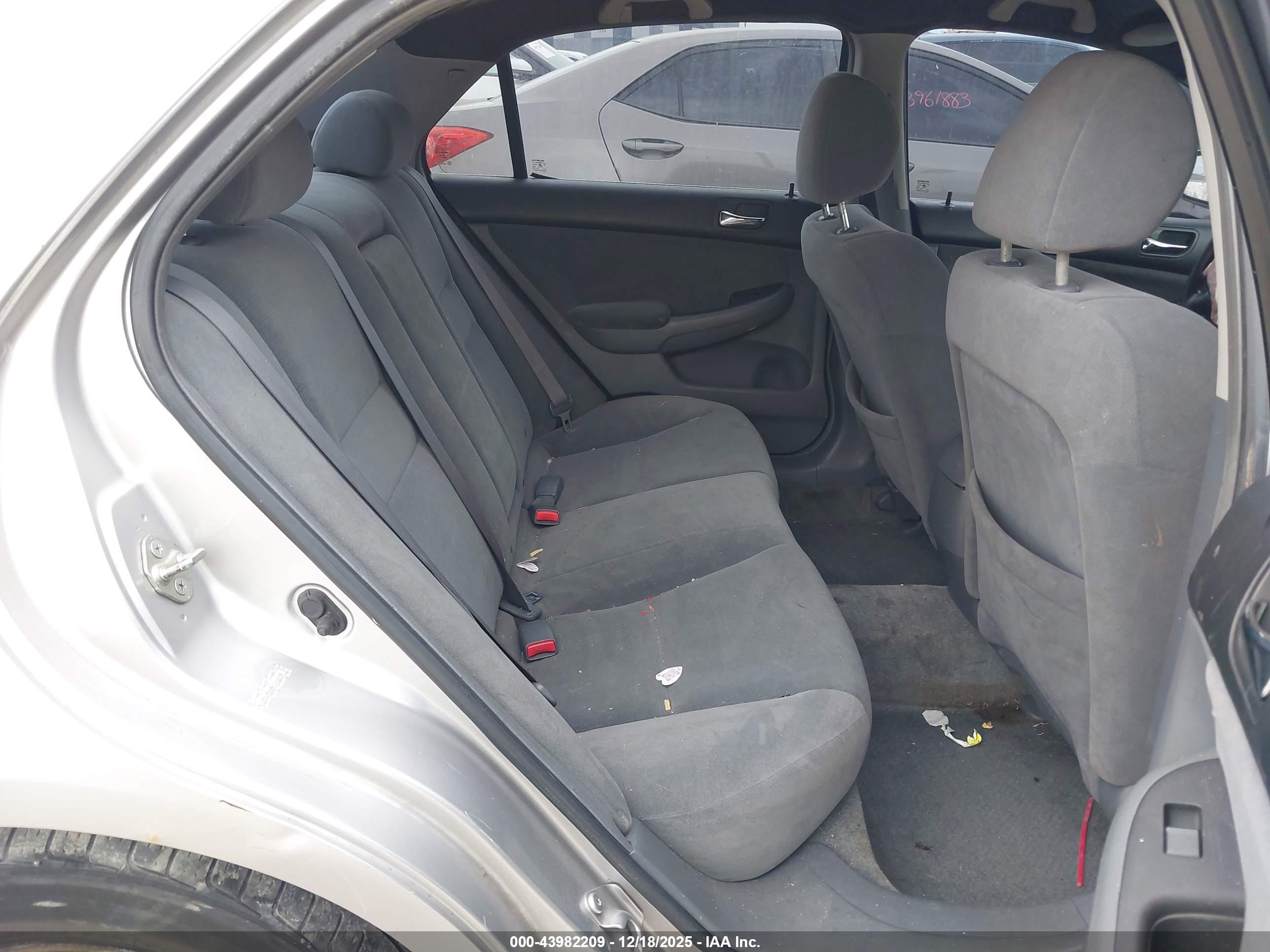HONDA ACCORD image 8