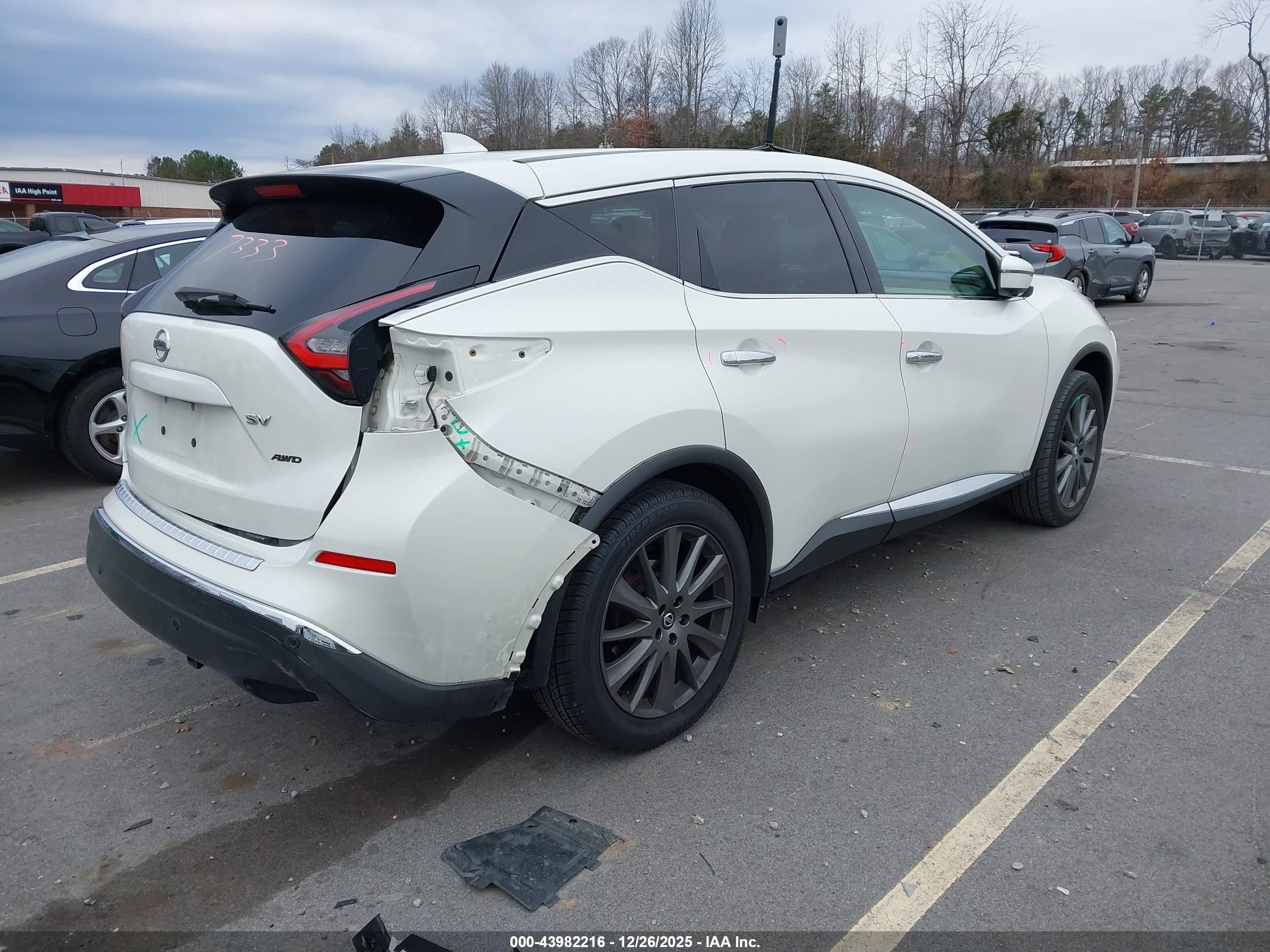 NISSAN MURANO image 4