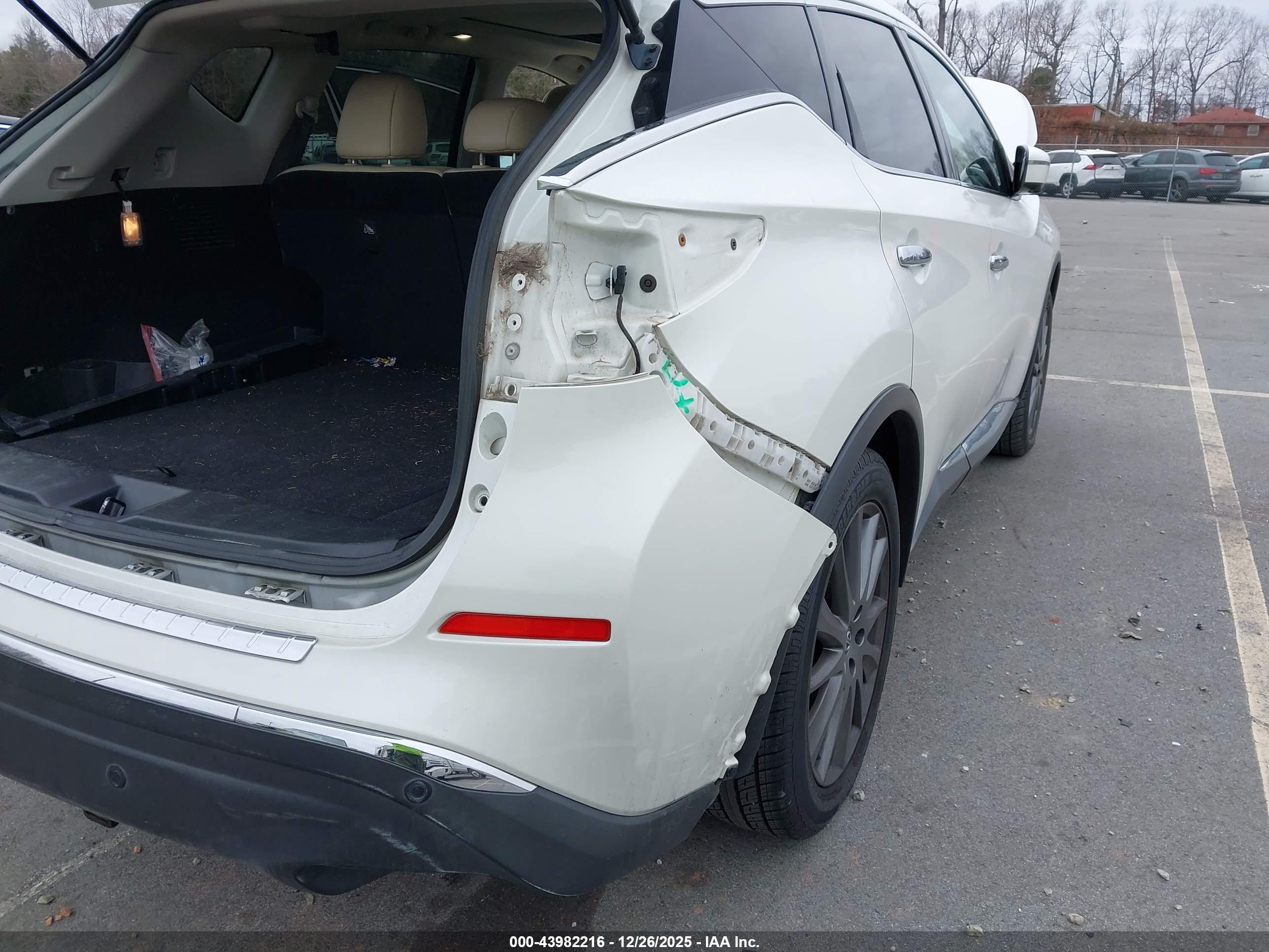 NISSAN MURANO image 6