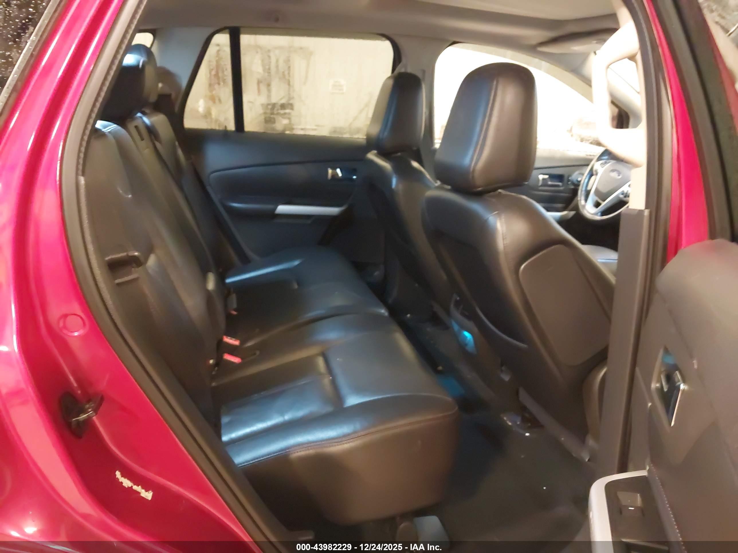 FORD EDGE image 8