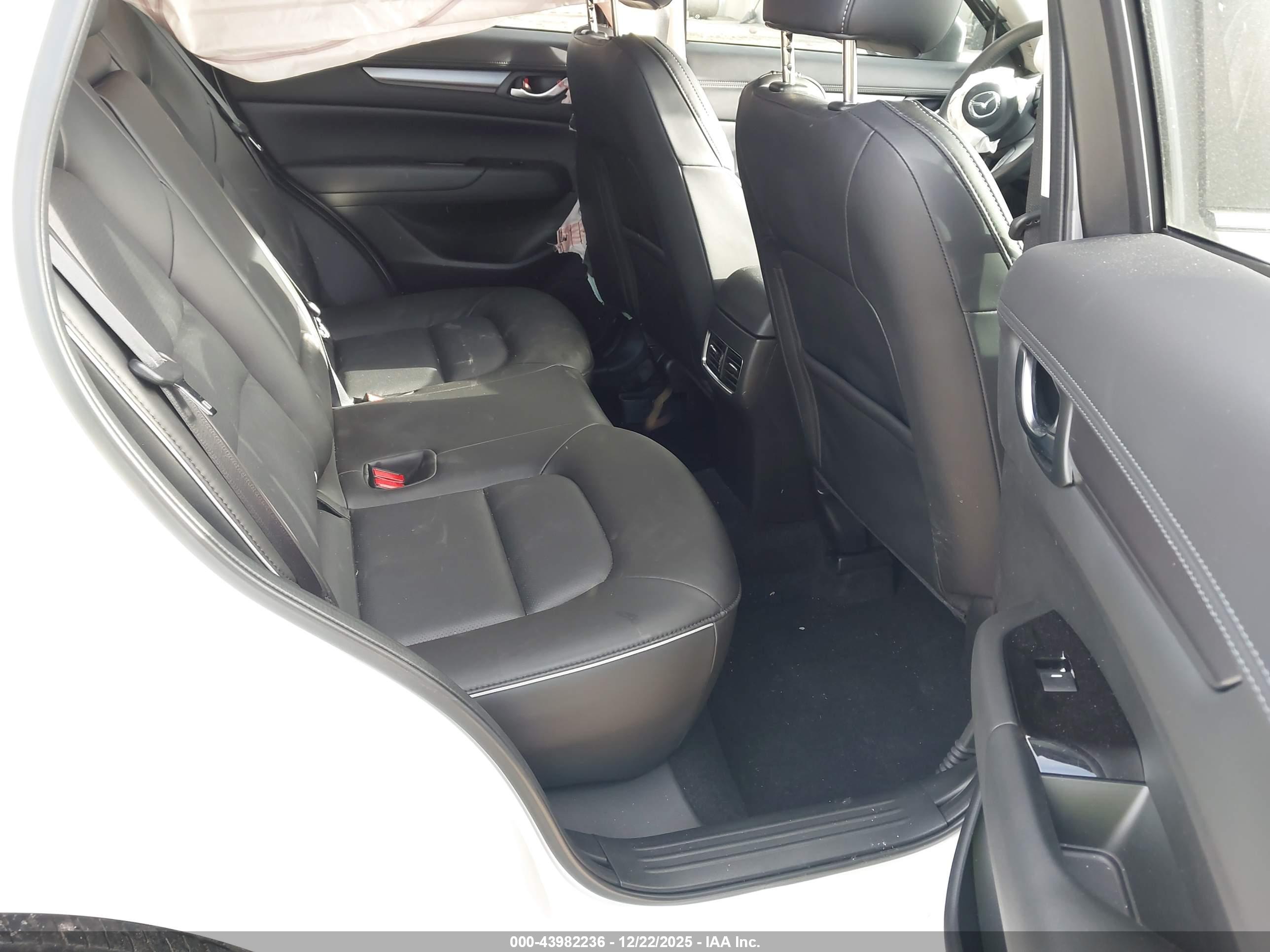 MAZDA CX-5 image 8