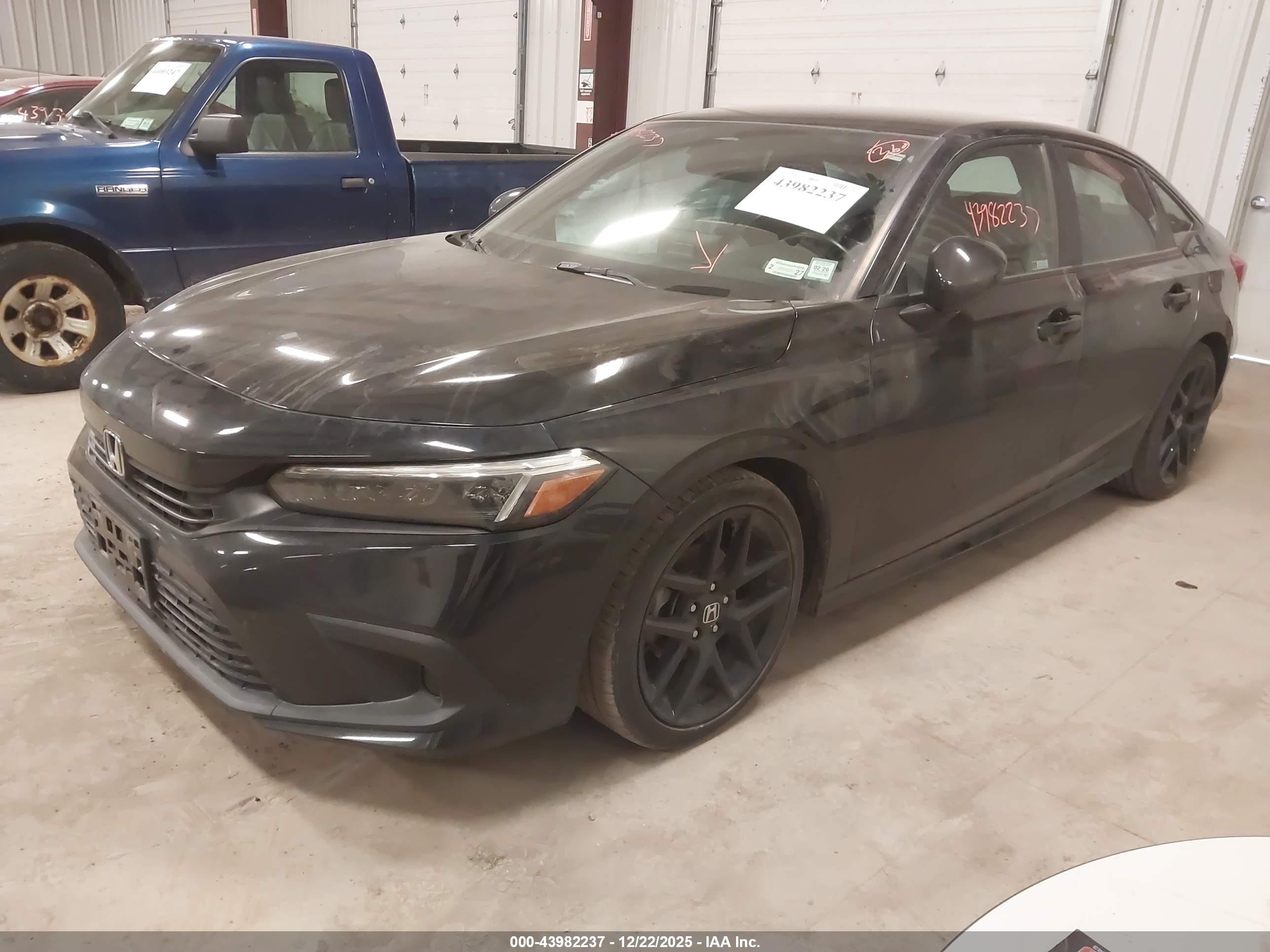 HONDA CIVIC image 2