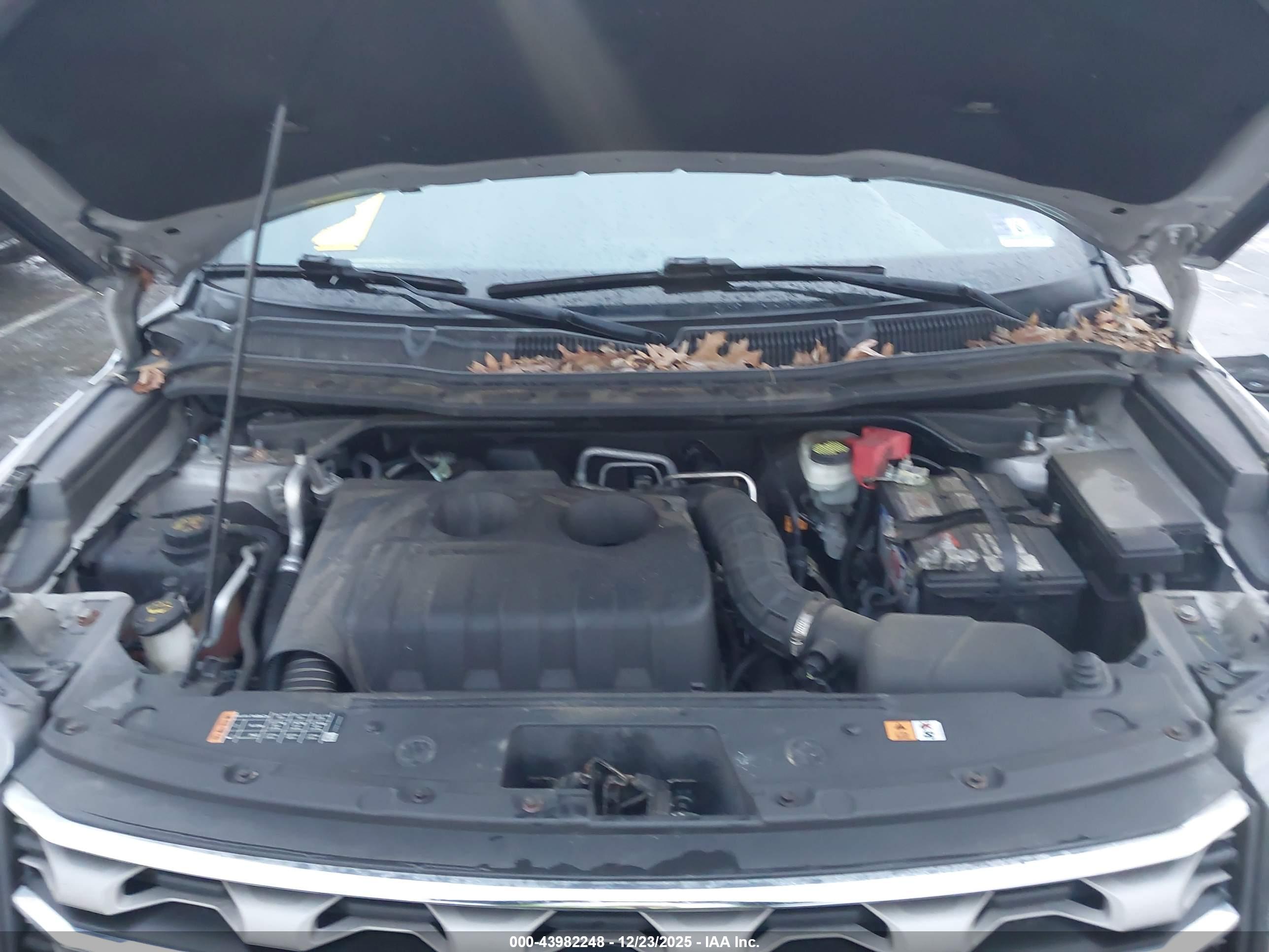 FORD EXPLORER image 10