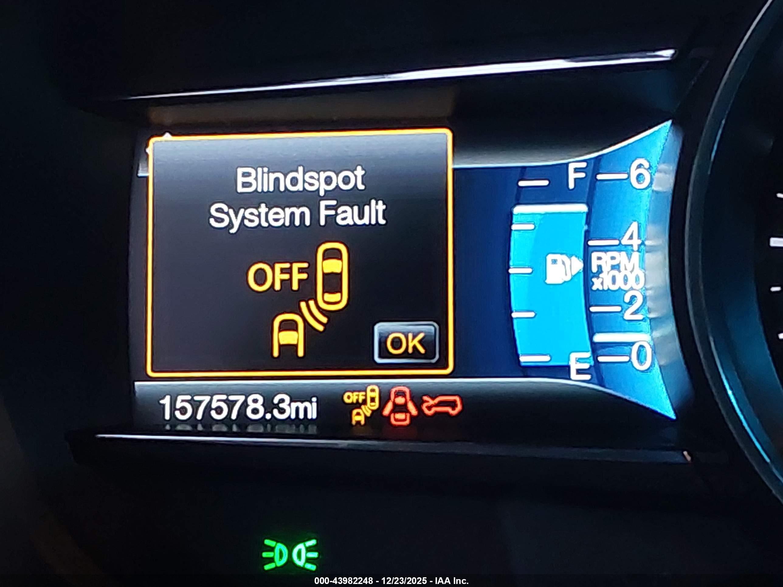 FORD EXPLORER image 7