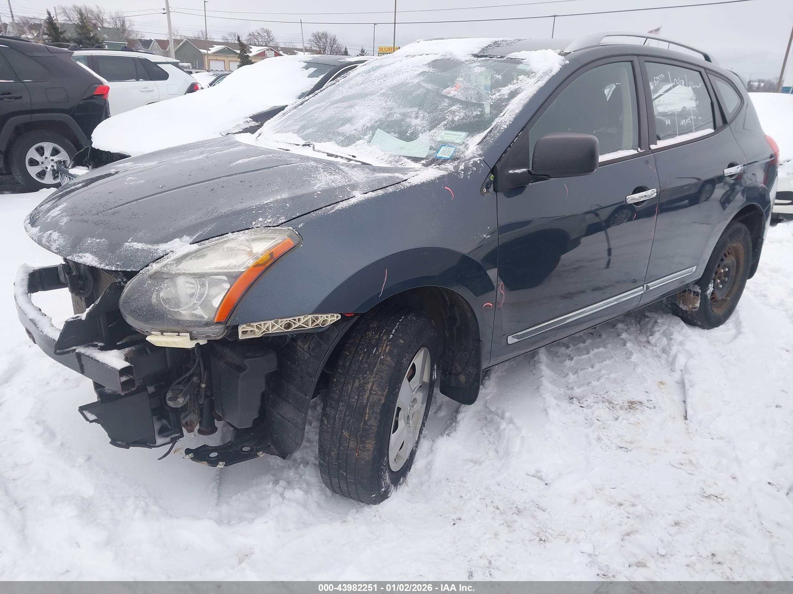 NISSAN ROGUE image 2