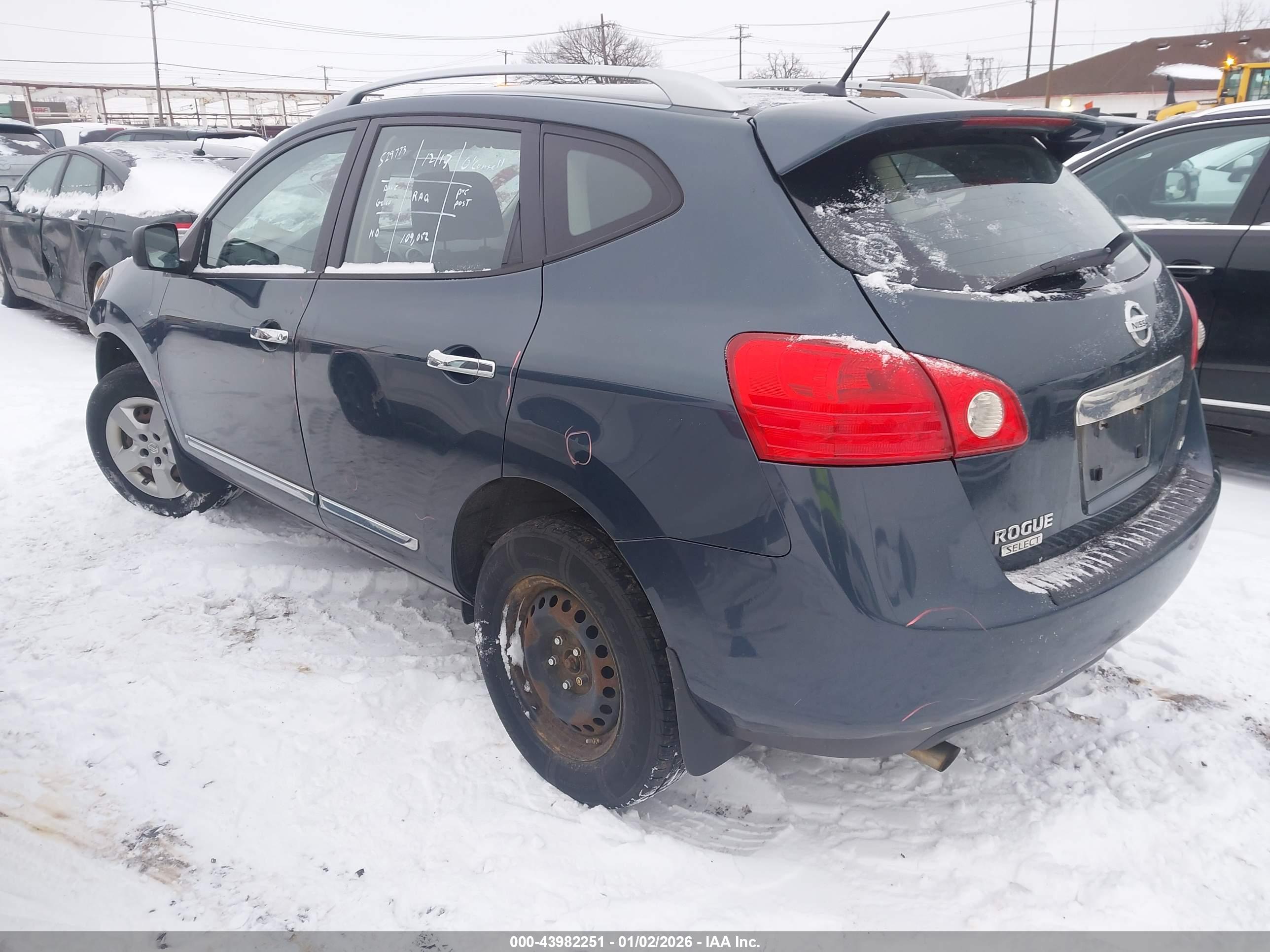 NISSAN ROGUE image 3