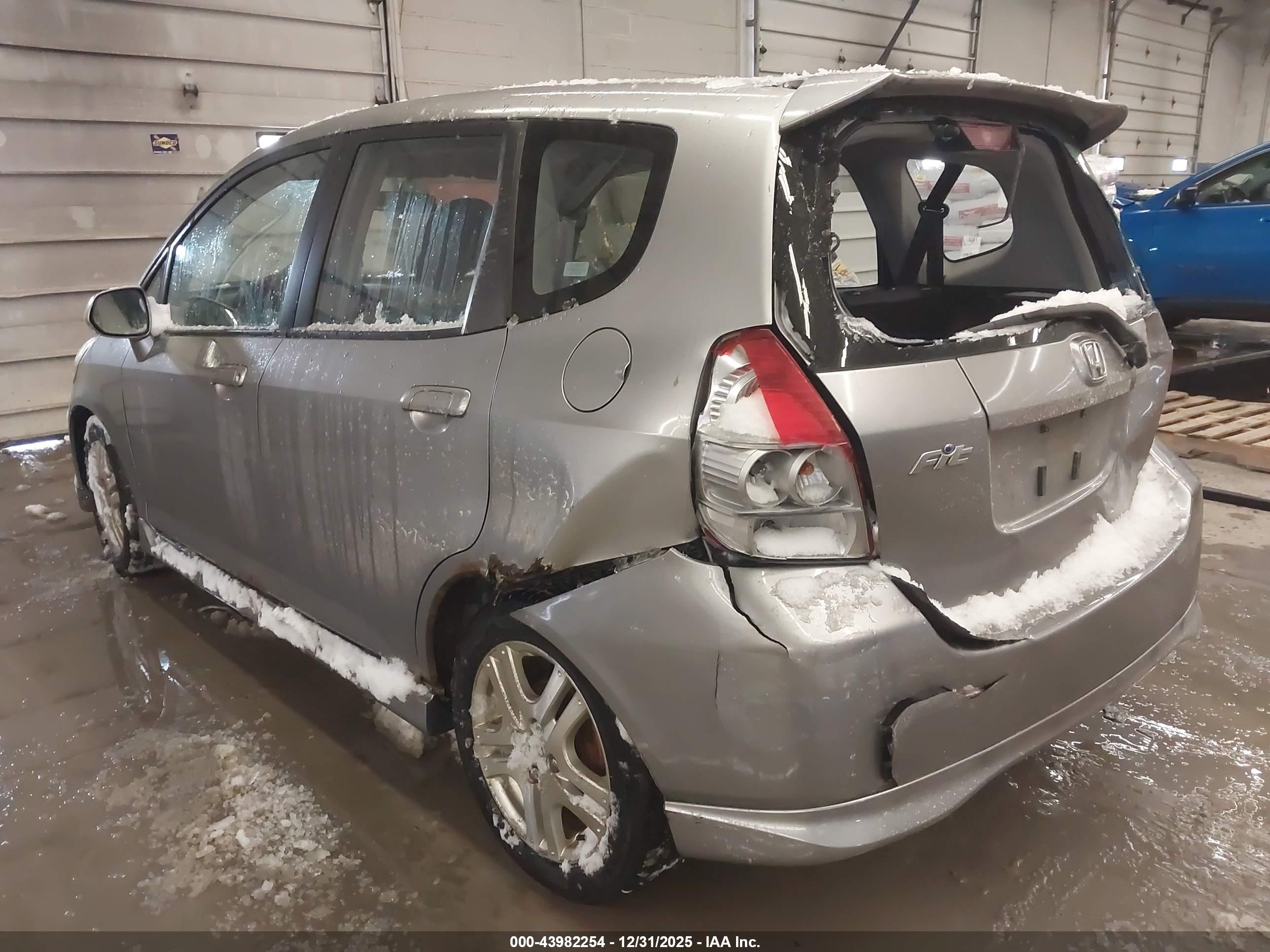 HONDA FIT image 3