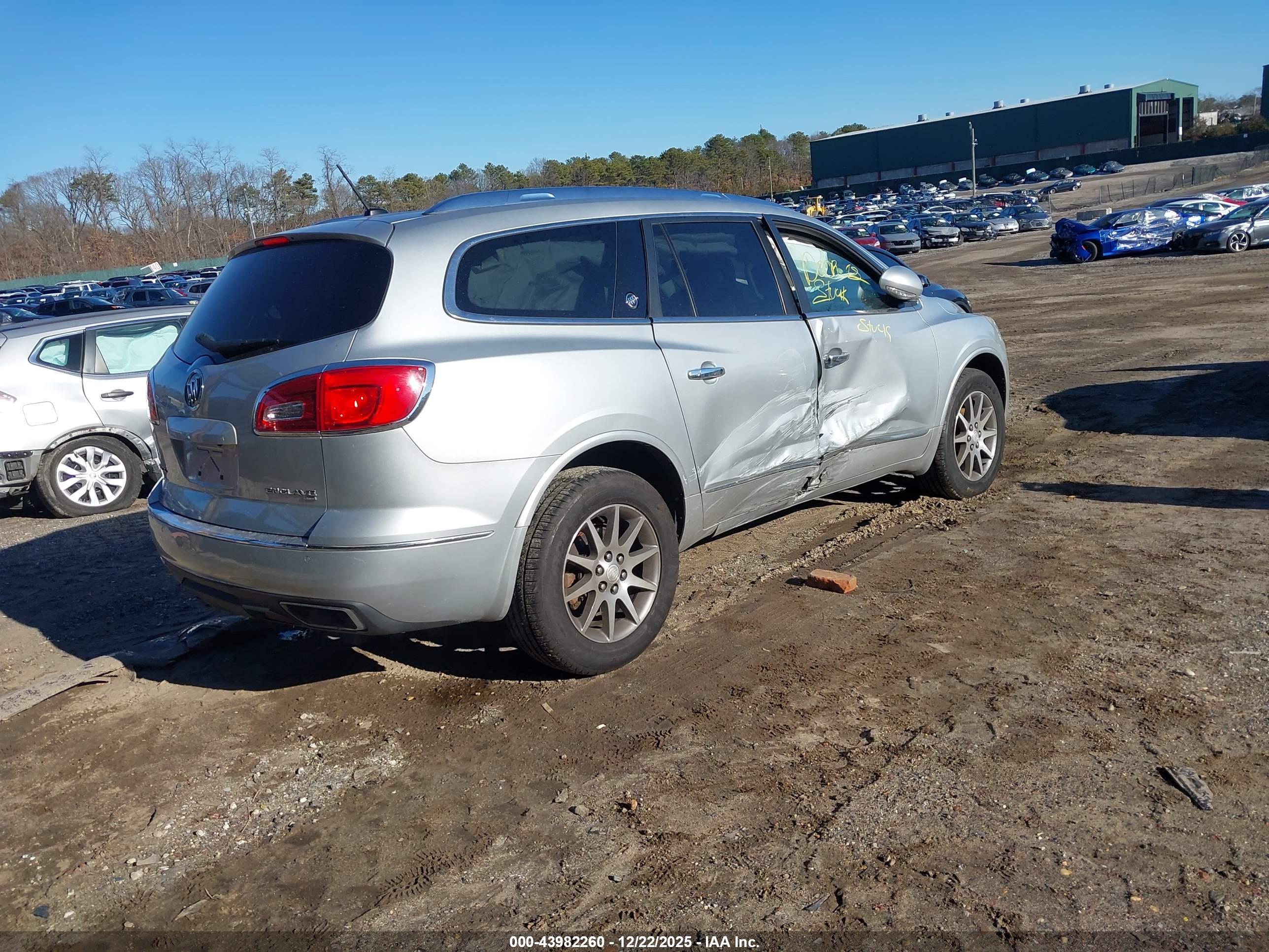 BUICK ENCLAVE image 4