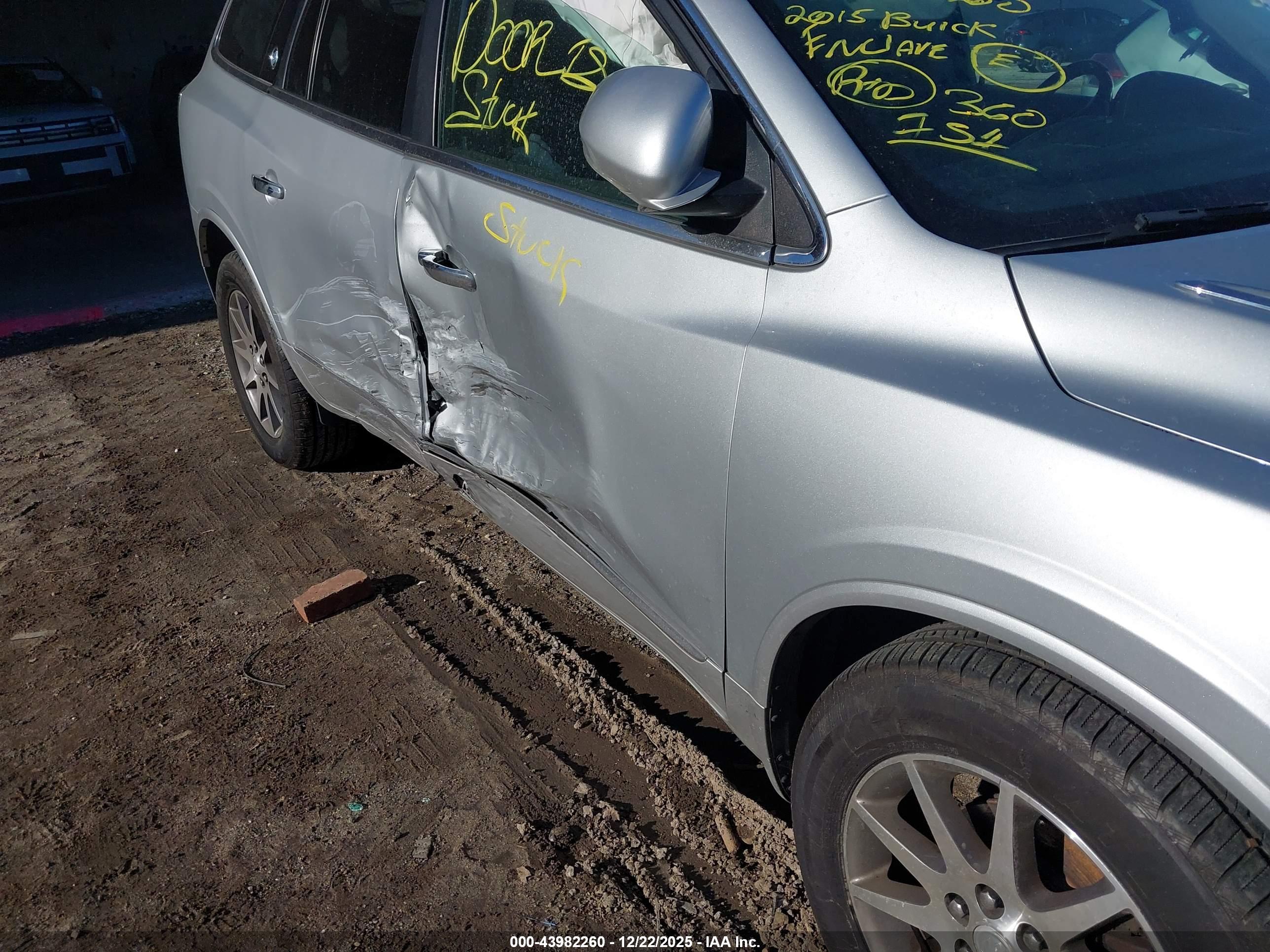 BUICK ENCLAVE image 6