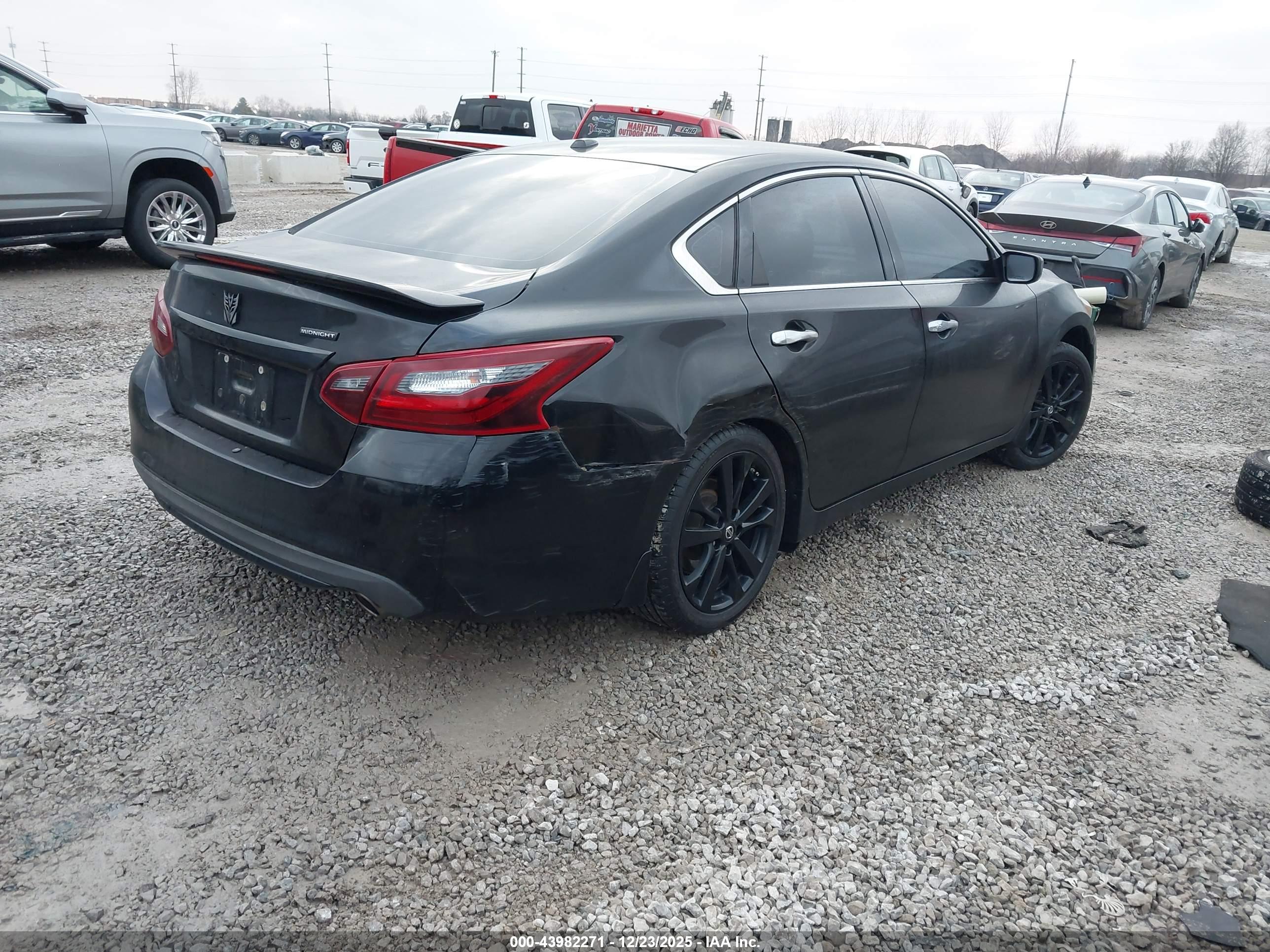 NISSAN ALTIMA image 4