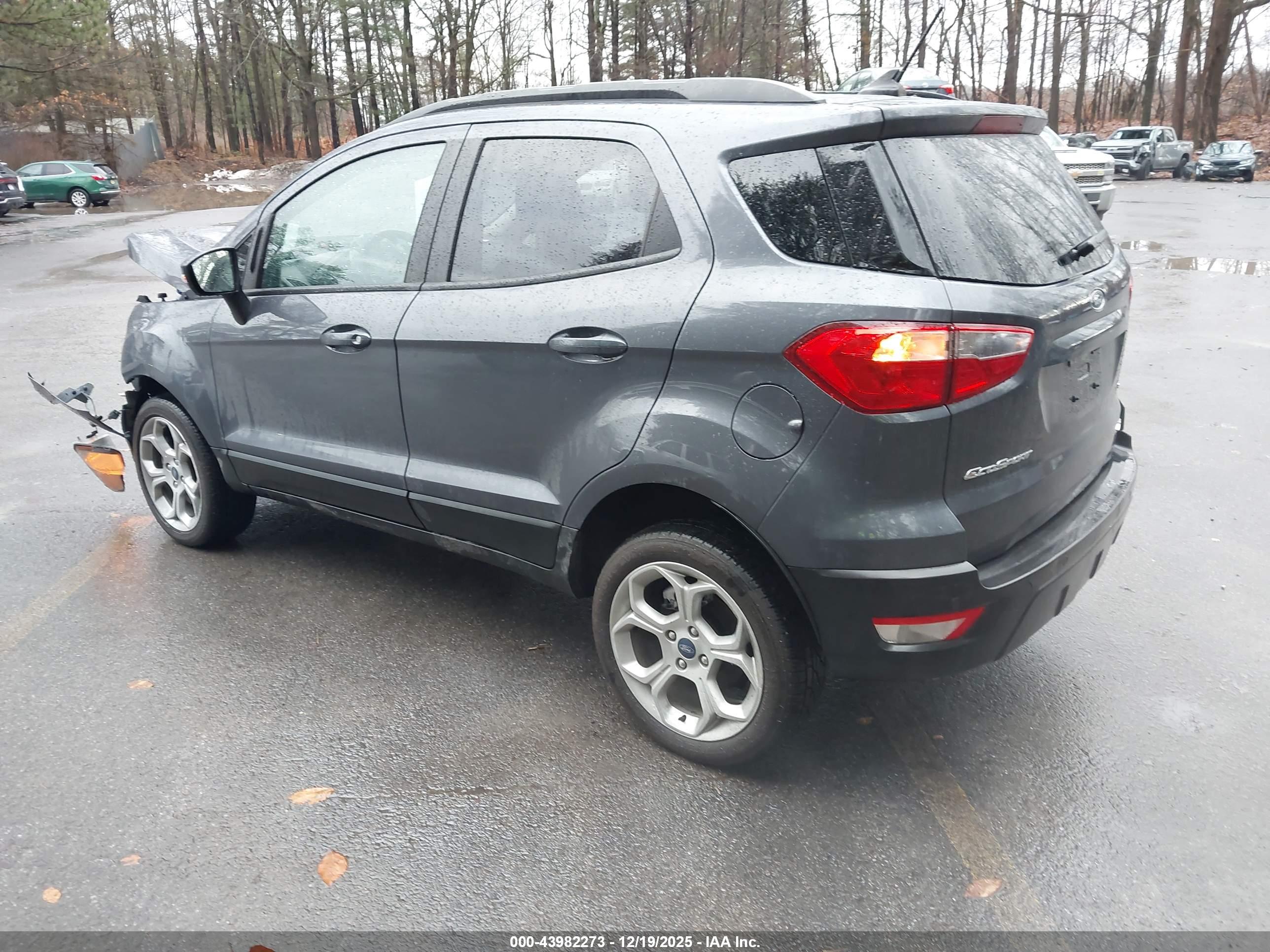 FORD ECOSPORT image 3
