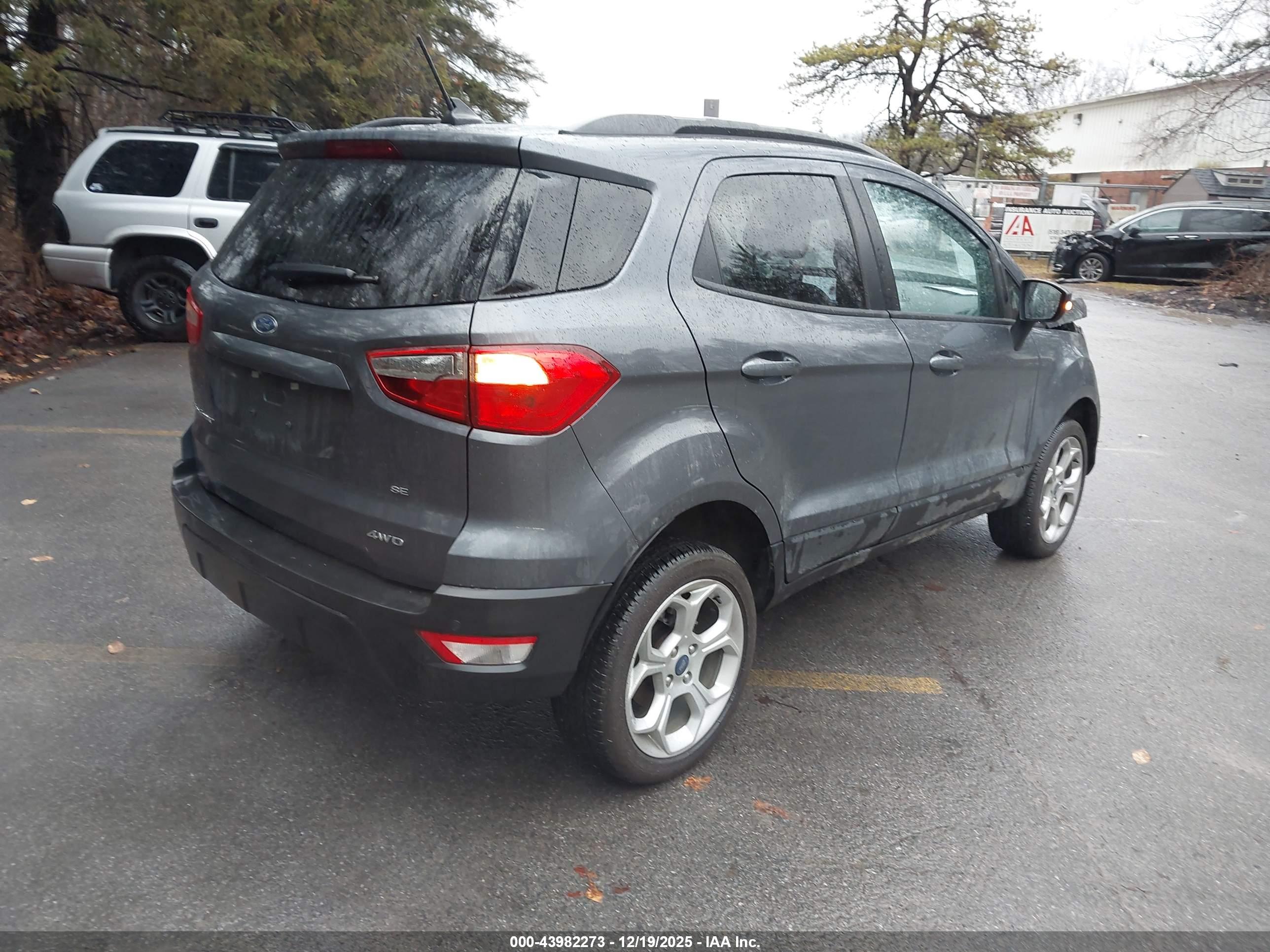 FORD ECOSPORT image 4